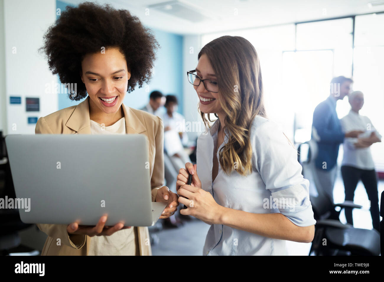 Business people working and brainstorming in office Stock Photo - Alamy