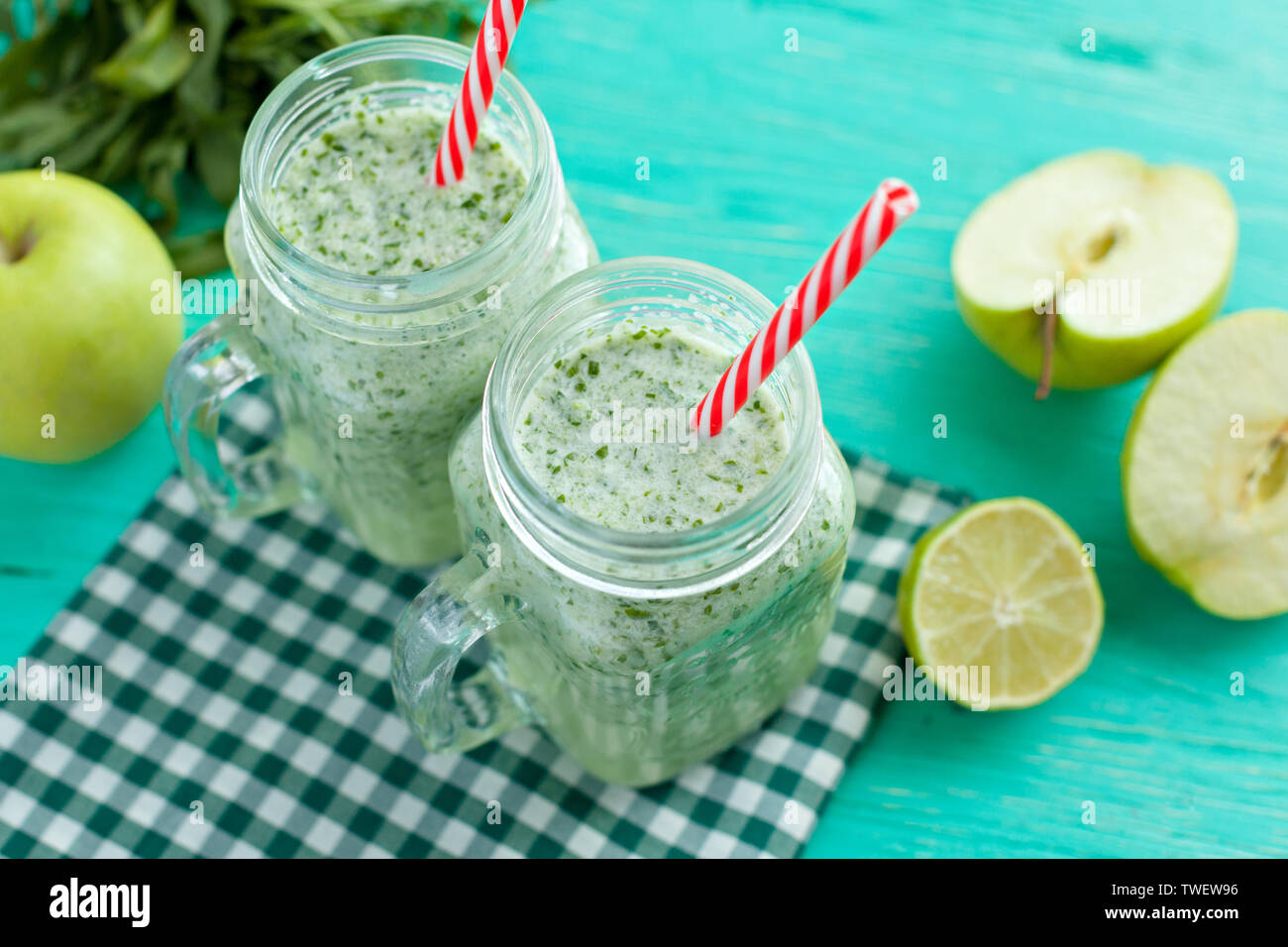 Fresh green smoothy drink Stock Photo - Alamy