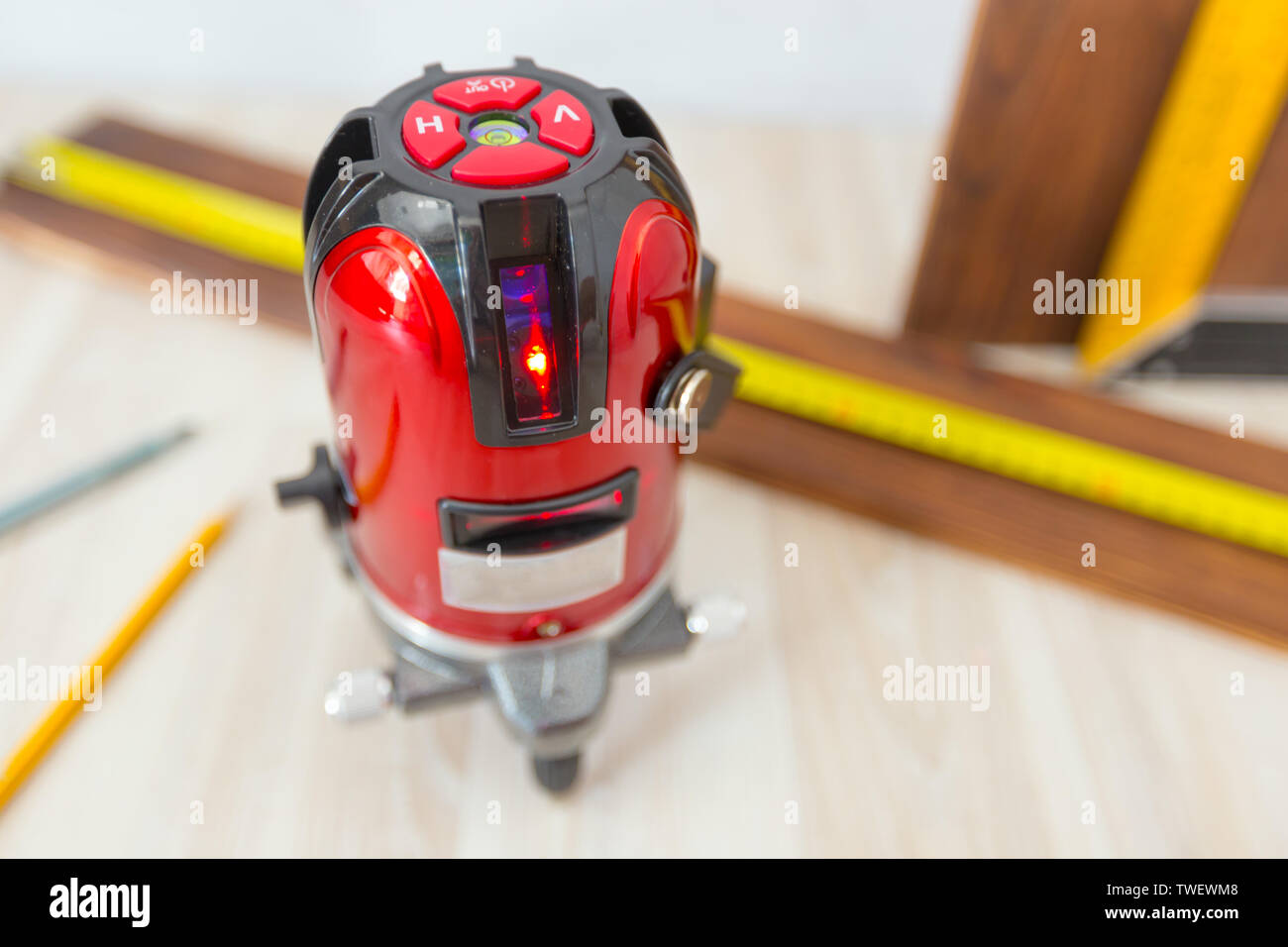 Laser level measuring tool Stock Photo Alamy