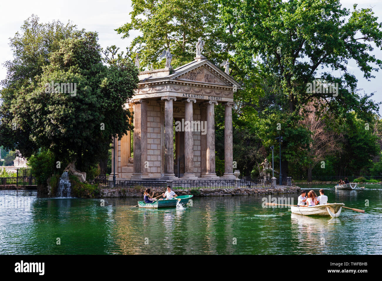 Villa boat hires stock photography and images Alamy