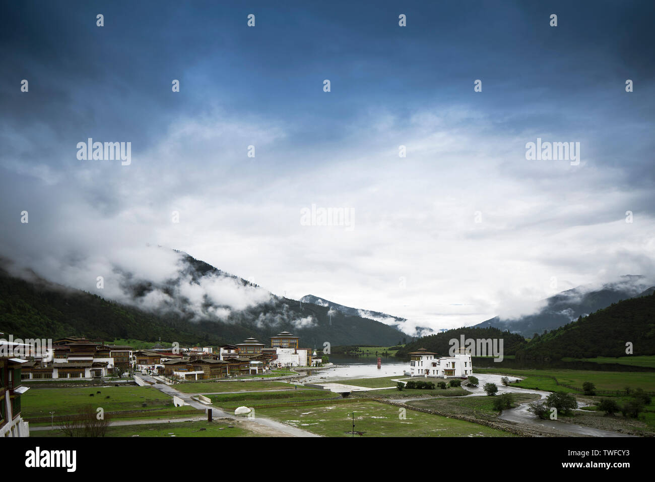 The small town of Lulang, Yingzhi, Tibet Stock Photo - Alamy