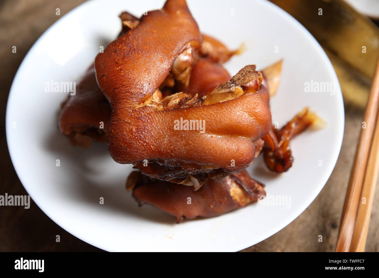 Delicious roasted pig's hoof food Stock Photo Alamy