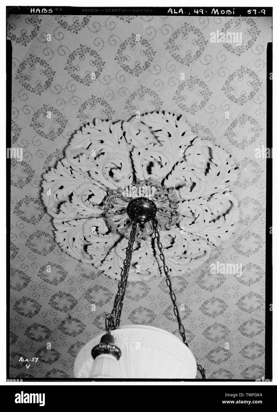 Historic American Buildings Survey E. W. Russell, Photographer, February 5, 1937 PLASTER ORNAMENT ON CEILING IN LIVING ROOM - Judge Oliver J. Semmes House, 2828 Dauphin Way, Mobile, Mobile County, AL Stock Photo