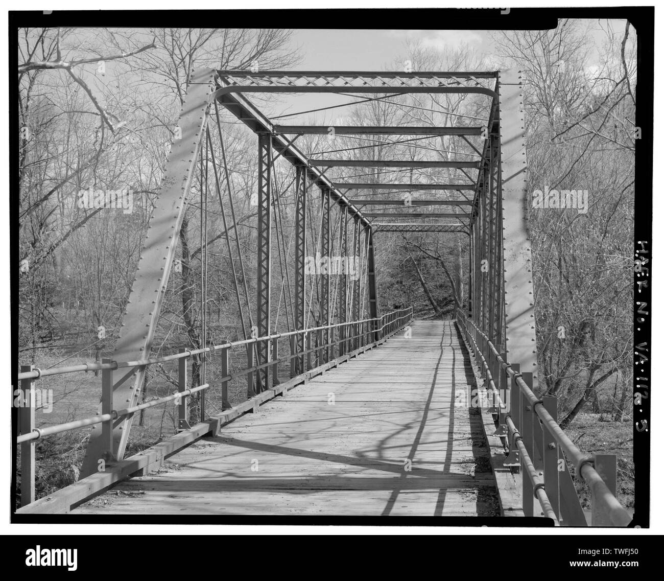 PORTAL AND DECK, VIEW NORTH - Waterloo Bridge, Spanning Rappahannock River at State Route 613, Waterloo, Fauquier County, VA; Virginia Bridge and Iron Company Stock Photo