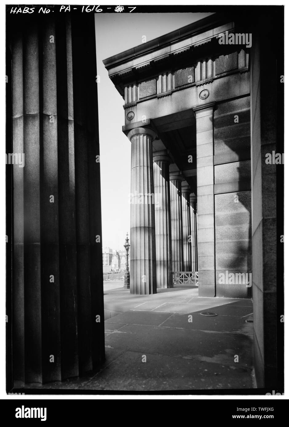 PORTICO DETAIL OF MAIN BLOCK, FROM SOUTH Library Company of