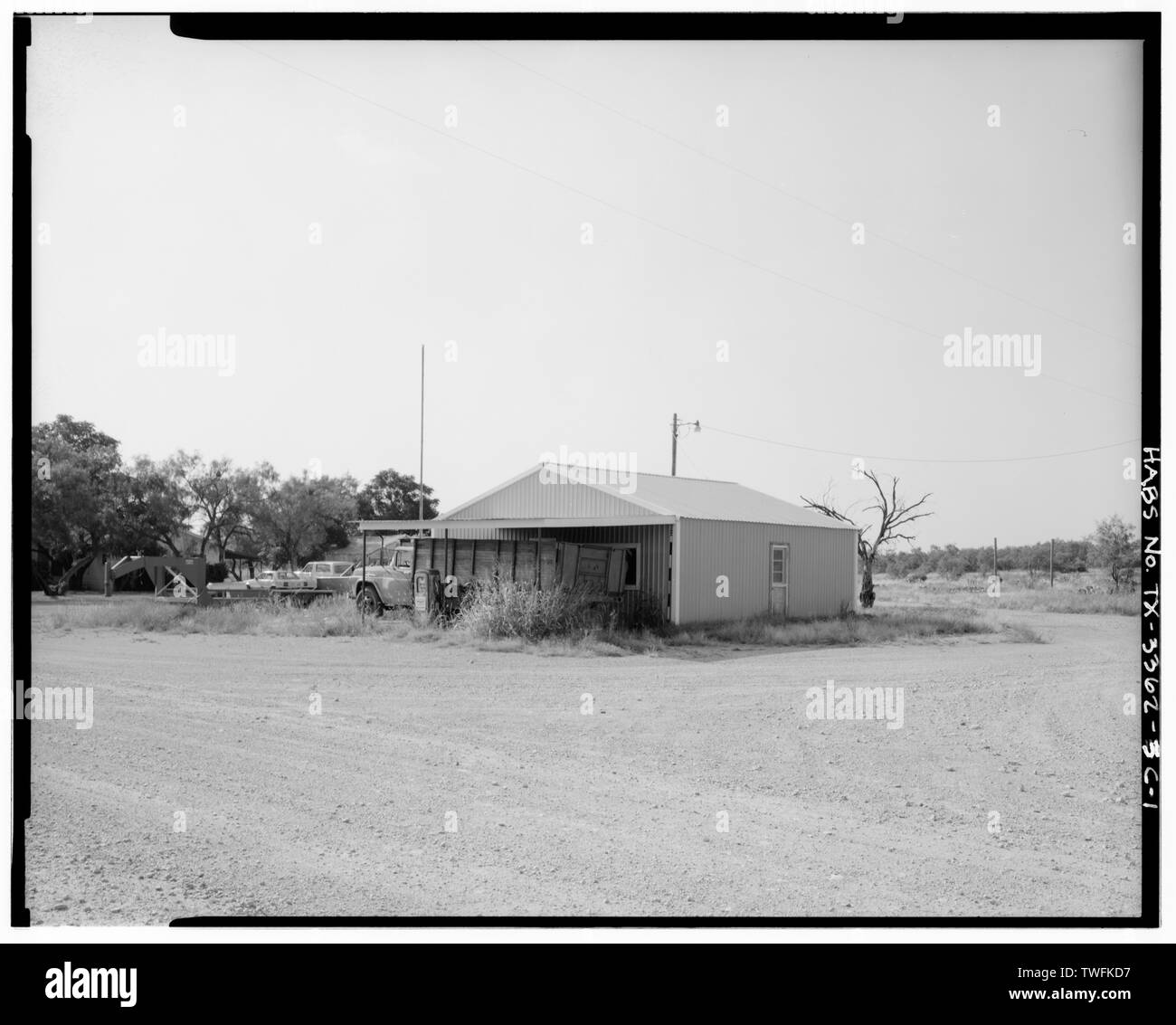 POST OFFICE, NORTHWEST CORNER - Leaday Townsite, Post Office, Voss, Coleman County, TX; Donahoe, Jamie, transmitter Stock Photo