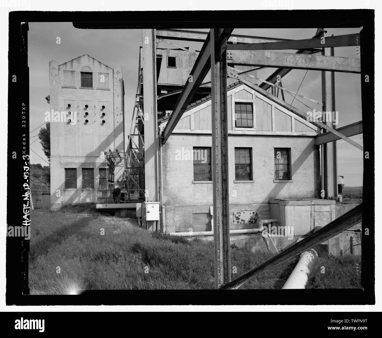 POWERHOUSE COMPONENTS, WEST SIDE. Cove Hydroelectric Development