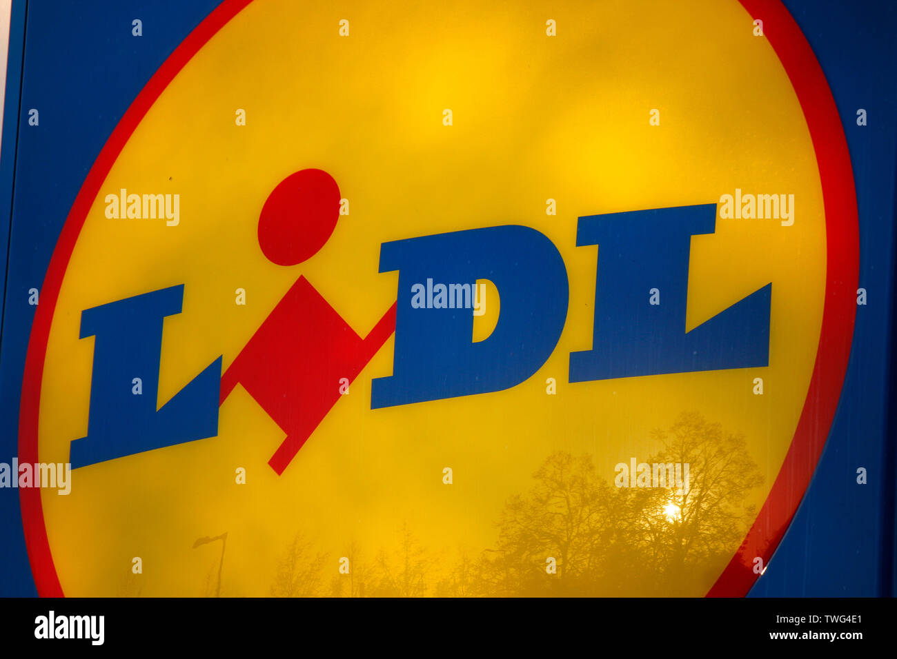 das Logo der Marke/ the logo of the brand "Lidl" (nur fuer