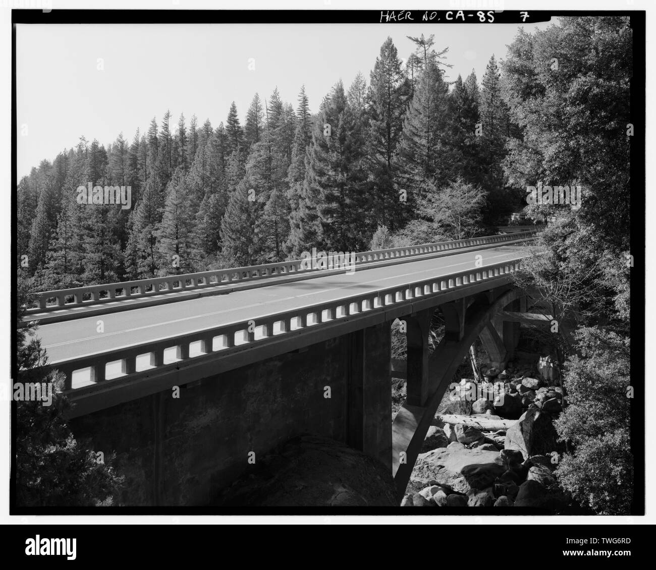 RAILINGS, ROAD SURFACE, SUBSTRUCTURE AND NORTH ELEVATION FROM NORTHWEST