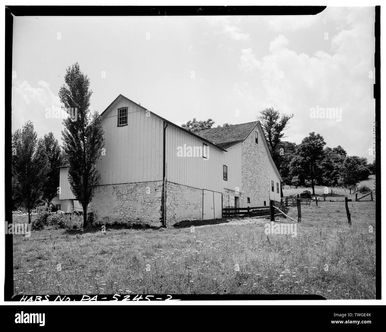 REAR VIEW Barn, State Route 41 (West Vincent Township), Cochranville