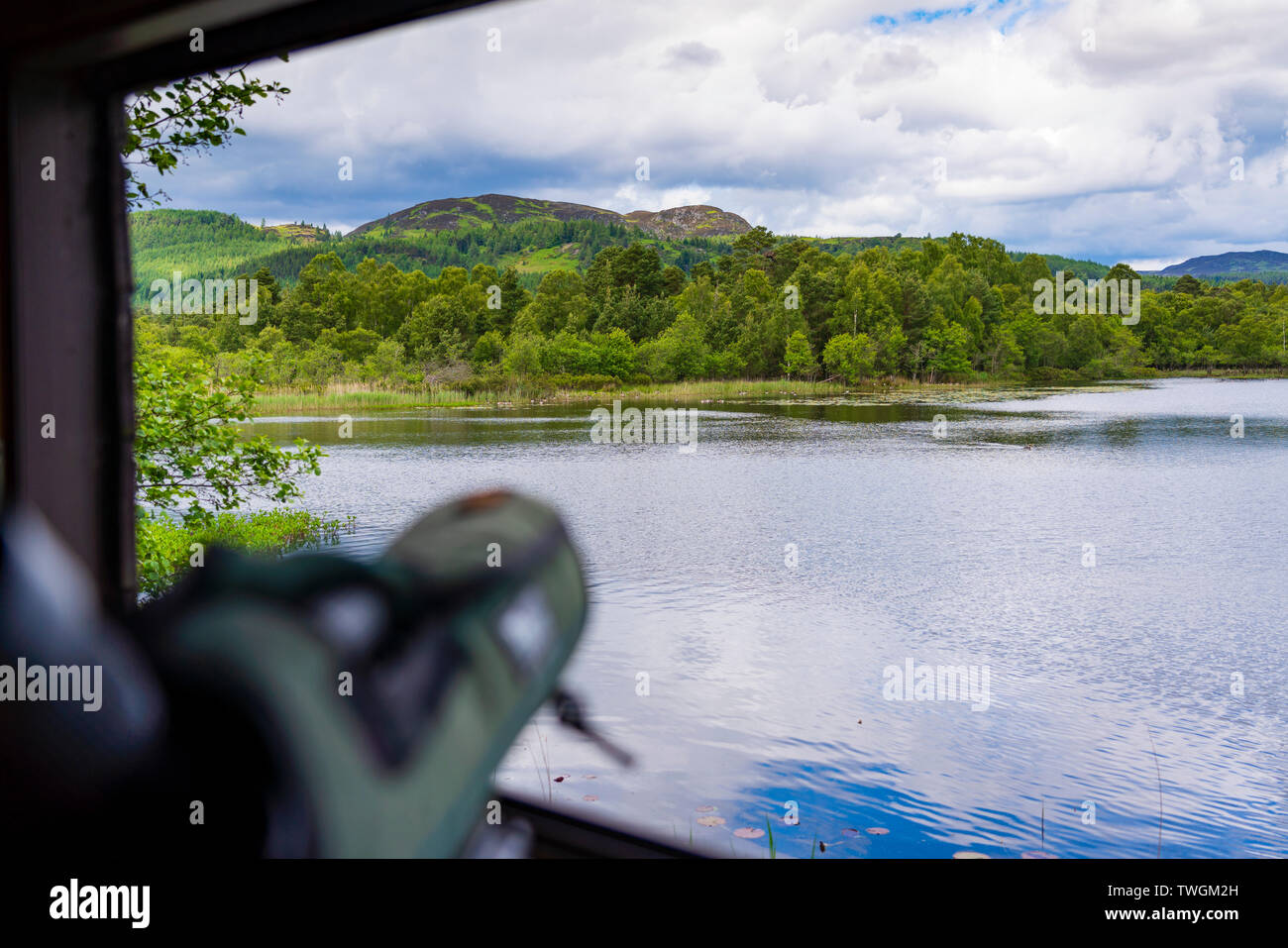 Osprey birdwatching hide at Scottish Wildlife Trust visitor centre at Loch of the Lowes, near Dunkeld in Perthshire, Scotland, UK Stock Photo