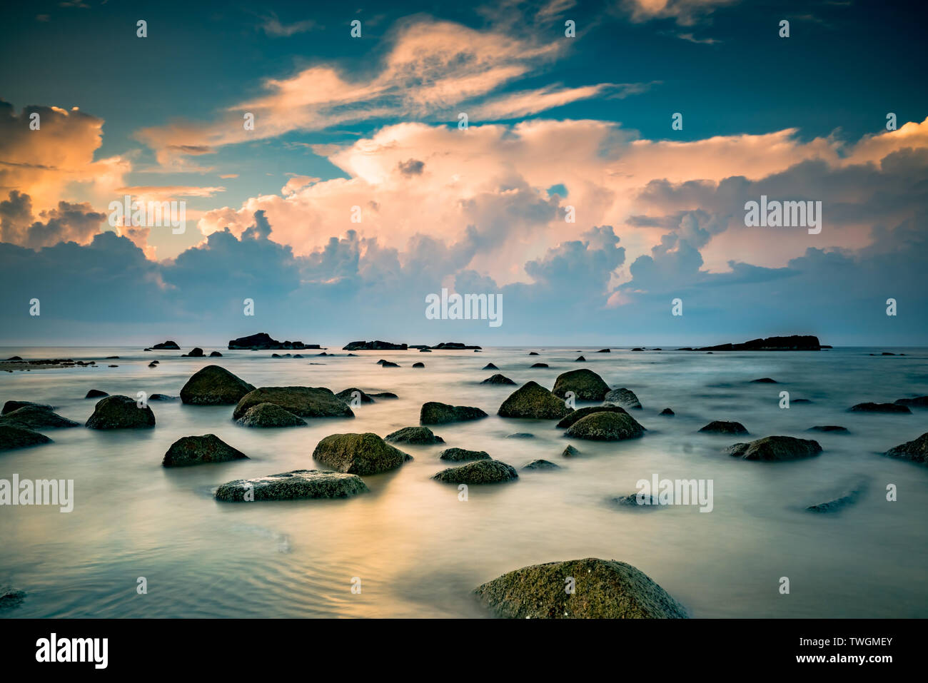 Beach, ocean, sea, magnificent sky, material, background blue blue ...