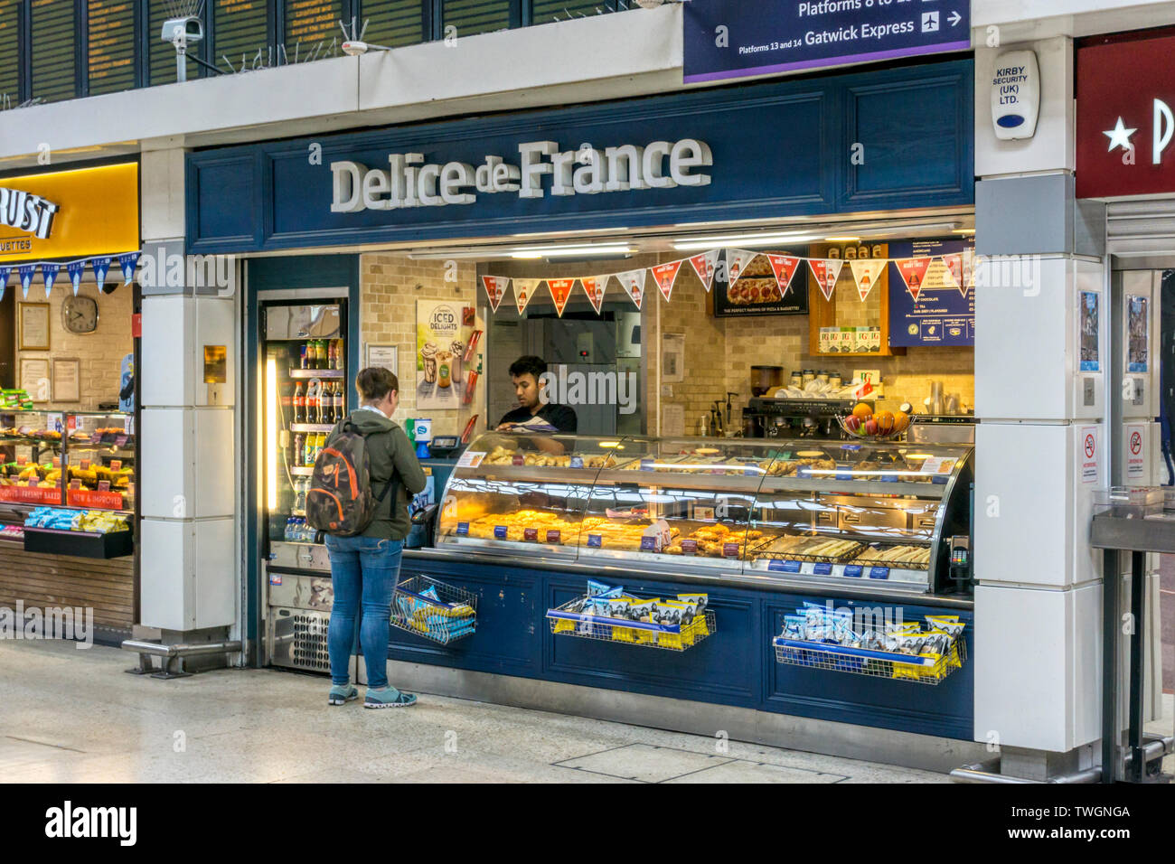 A branch of Delice de France. A quick service food kiosk on Victoria Station, London Stock Photo
