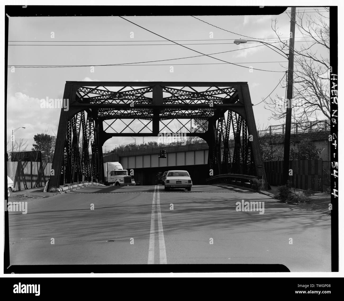 ROADWAY, WEST END, VIEW SOUTHEAST Ferry Street Railroad Bridge, Ferry