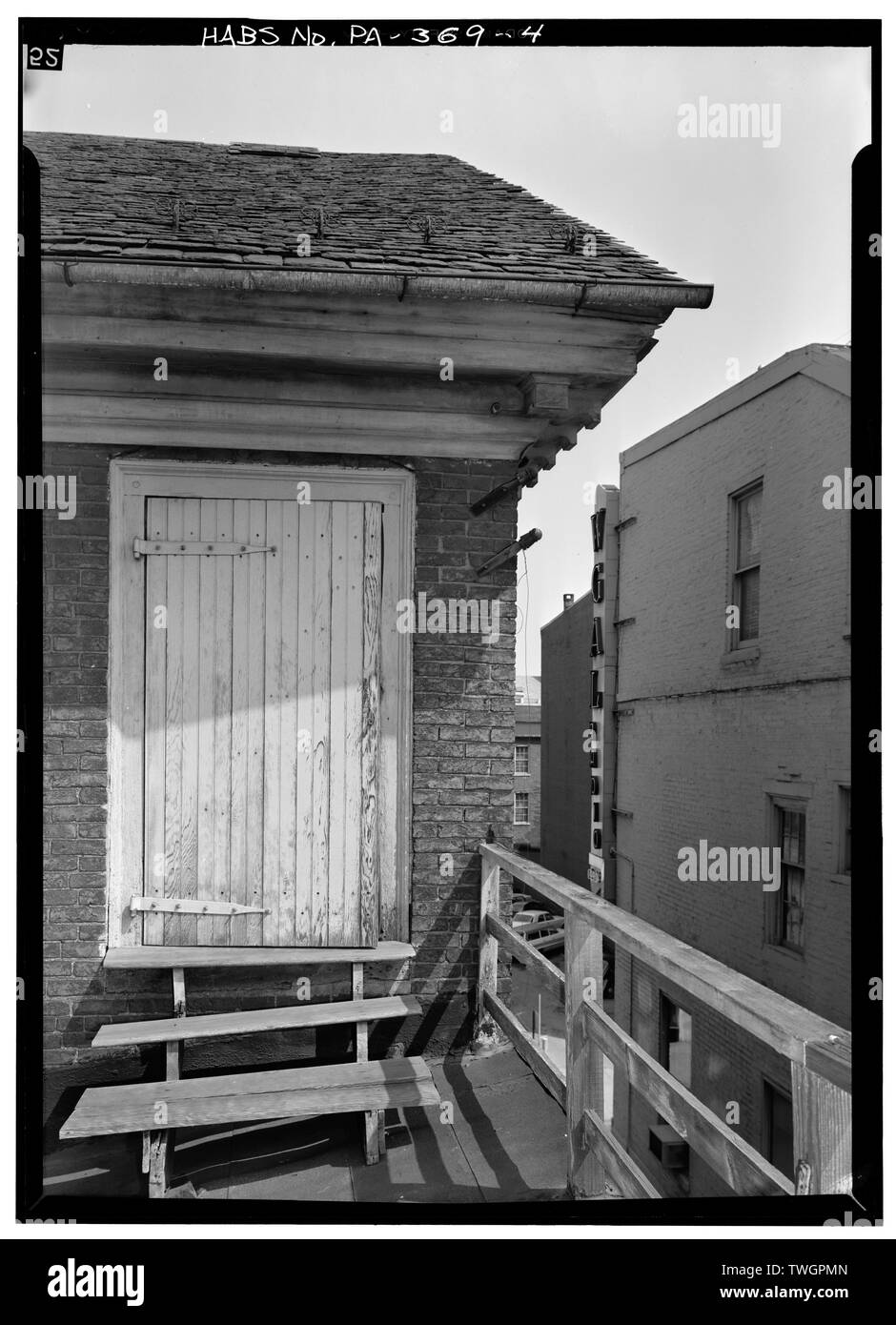 ROOF AND OPENING DETAIL, REAR OF HOUSE Judge Charles Smith House, 22