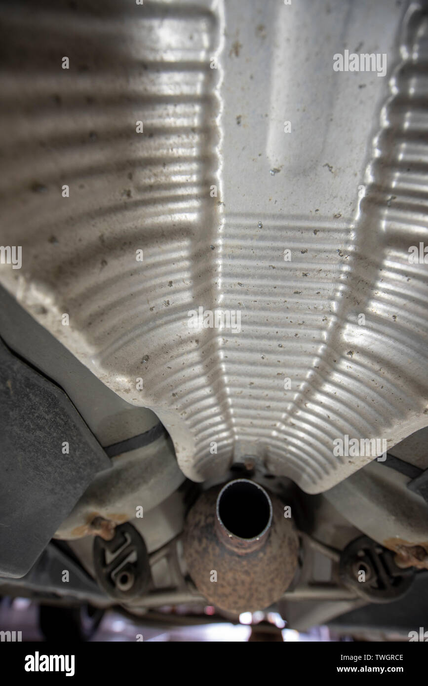 Toyota Prius, stolen Catalytic Converter. Victim of stolen exhaust