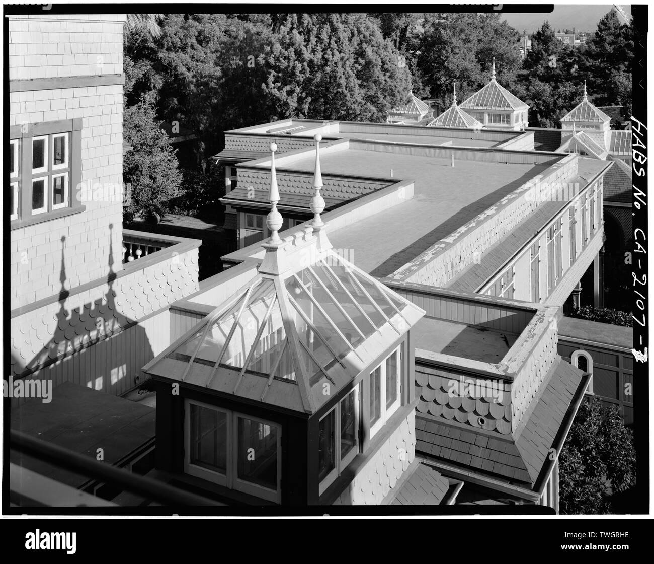 ROOFS, LOOKING SOUTH FROM TOP FLOOR - Winchester House, 525 South Winchester Boulevard, San Jose, Santa Clara County, CA Stock Photo