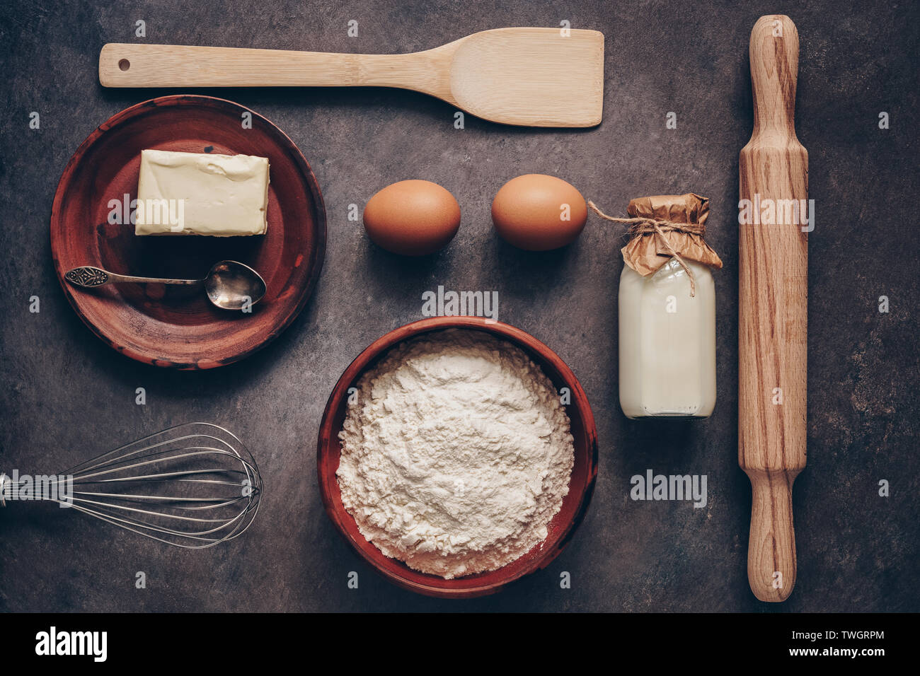 Baking paddle hires stock photography and images Alamy