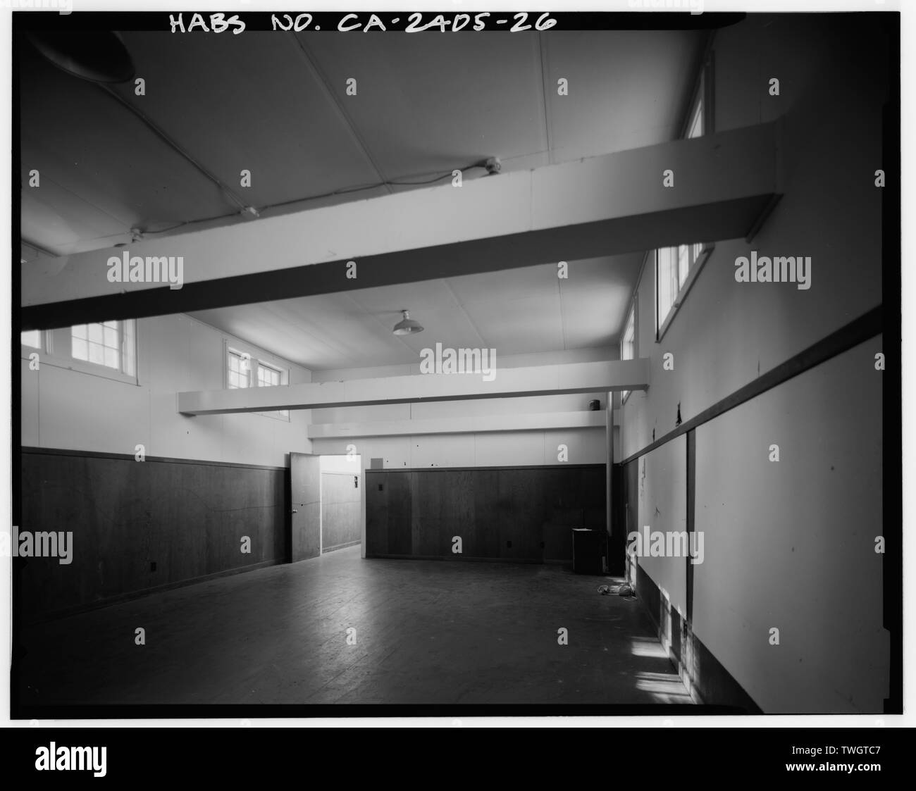 Ceiling Beams Black And White Stock Photos Images Alamy