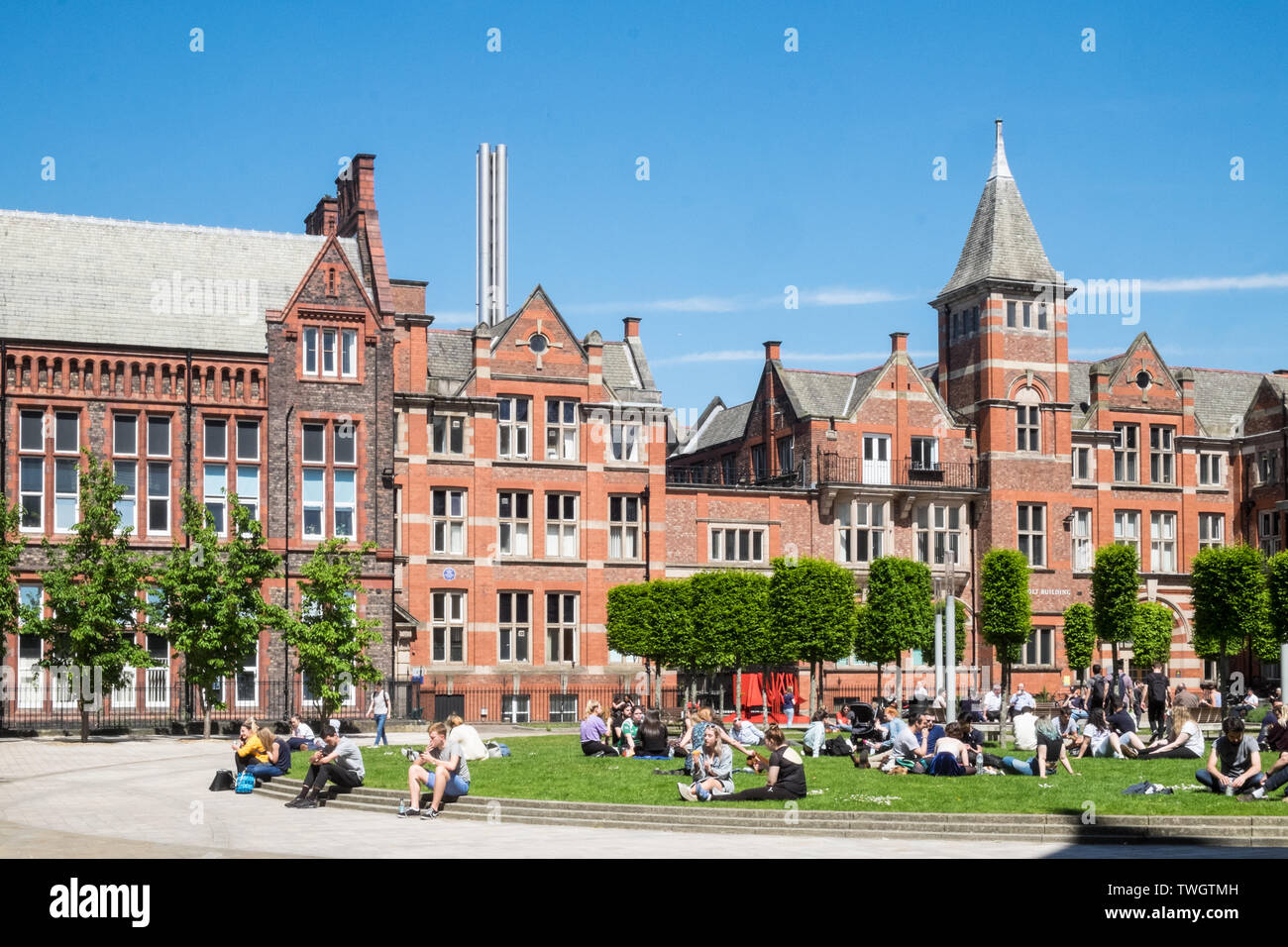 Liverpool University,student,students,faculties,education,Liverpool,city,north,northern,Merseyside,England,English,GB,Britain,British,UK,Europe Stock Photo