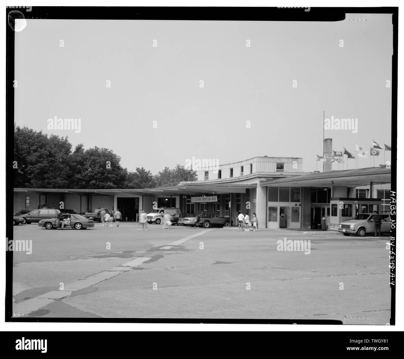  Rainbow Bridge Toll Plaza, Inspection Office Building, Rainbow Plaza