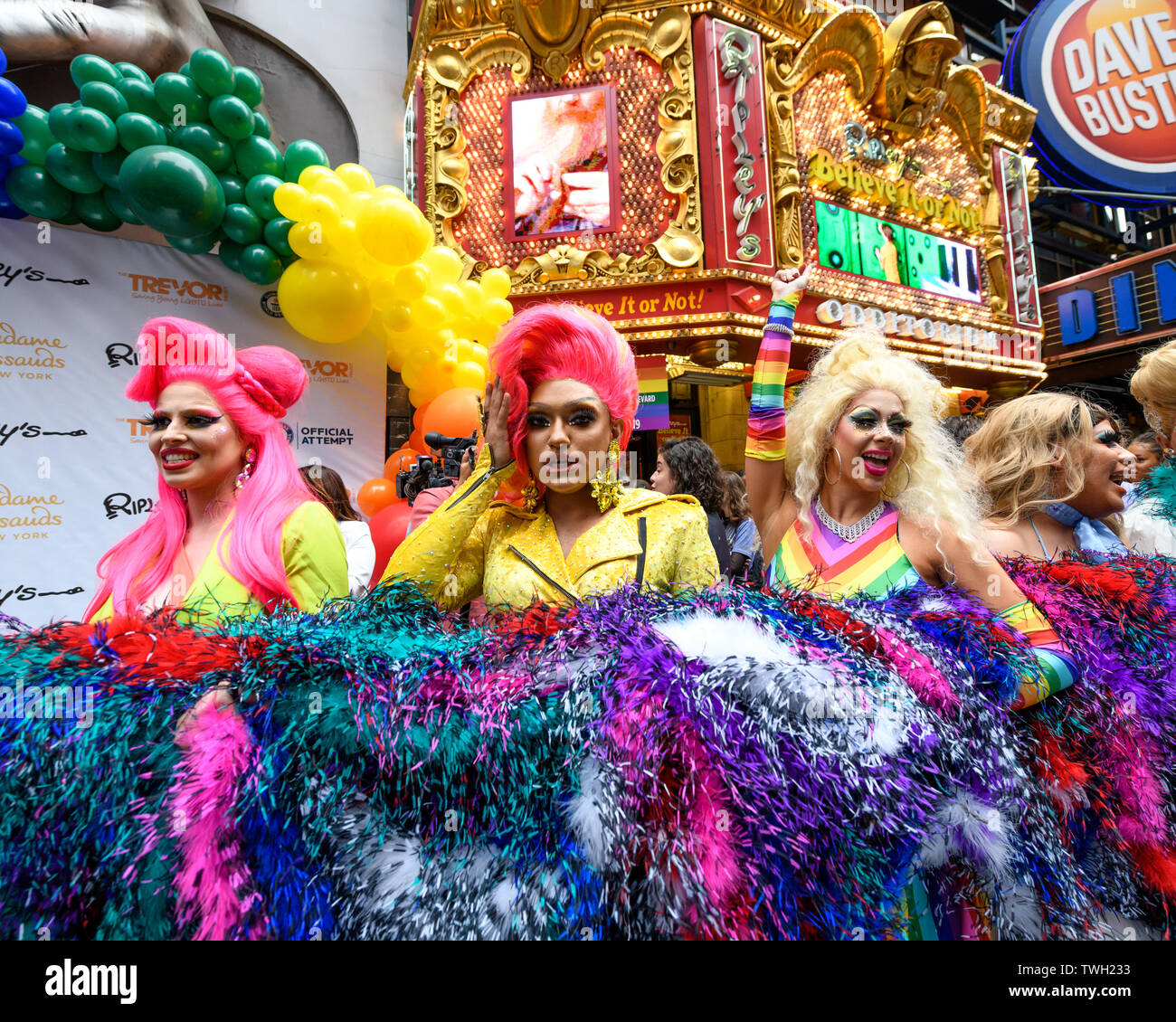 Ny world pride stonewall hires stock photography and images Alamy
