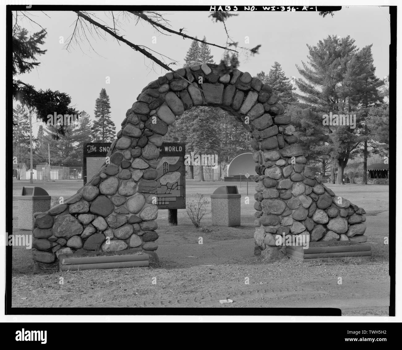 - Riverview Park, Entrance Gate, West side 200 block, North Railroad Street (west side), Eagle River, Vilas County, WI Stock Photo