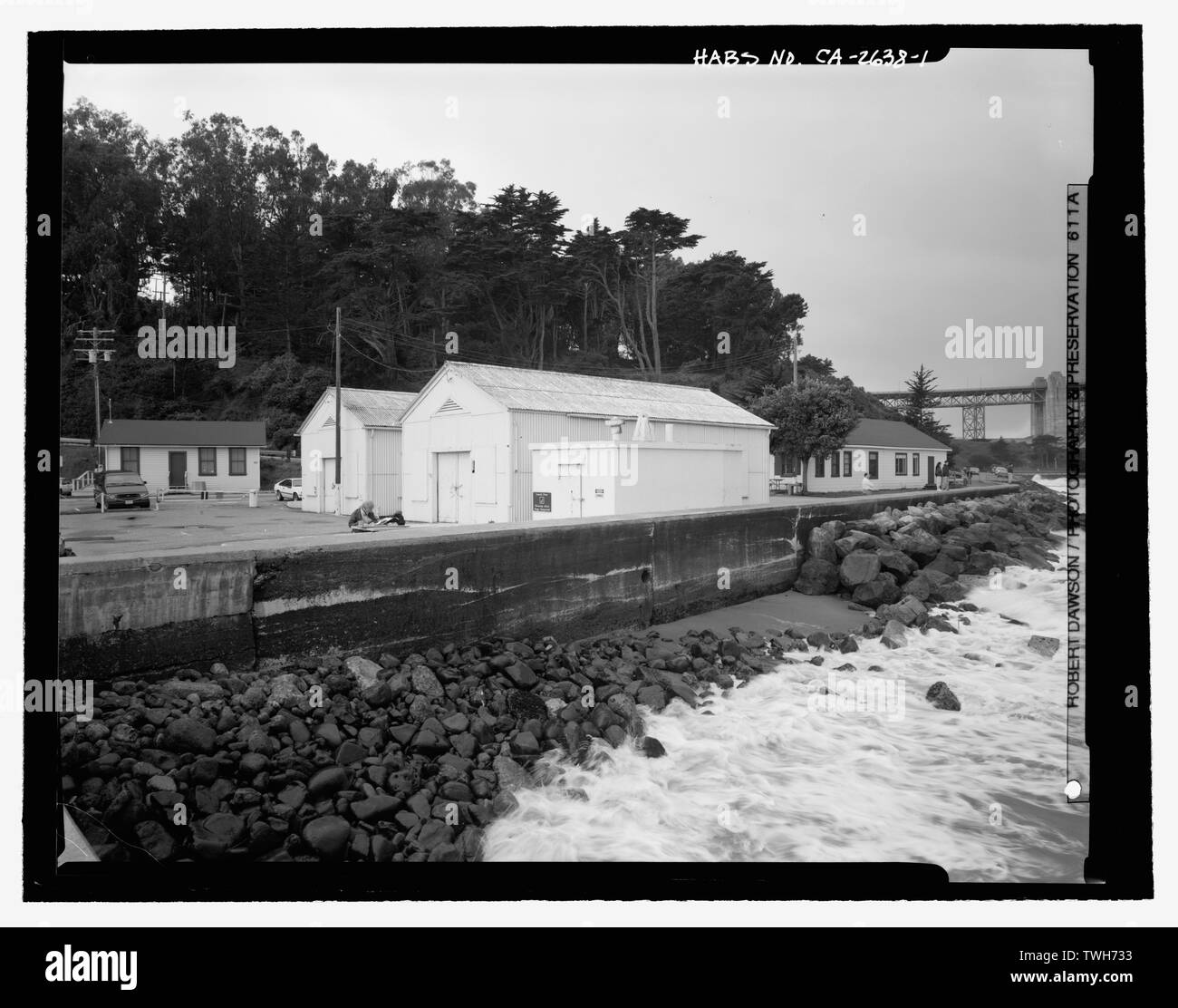 Robert Dawson, Photographer February 1995 OVERVIEW OF BUILDING 990 LOOKING 230 DEGREES SOUTH WEST - Presidio of San Francisco, Flammable Storage Building Submarine Mine Depot, Fort Point vicinity, Long Avenue, San Francisco, San Francisco County, CA Stock Photo