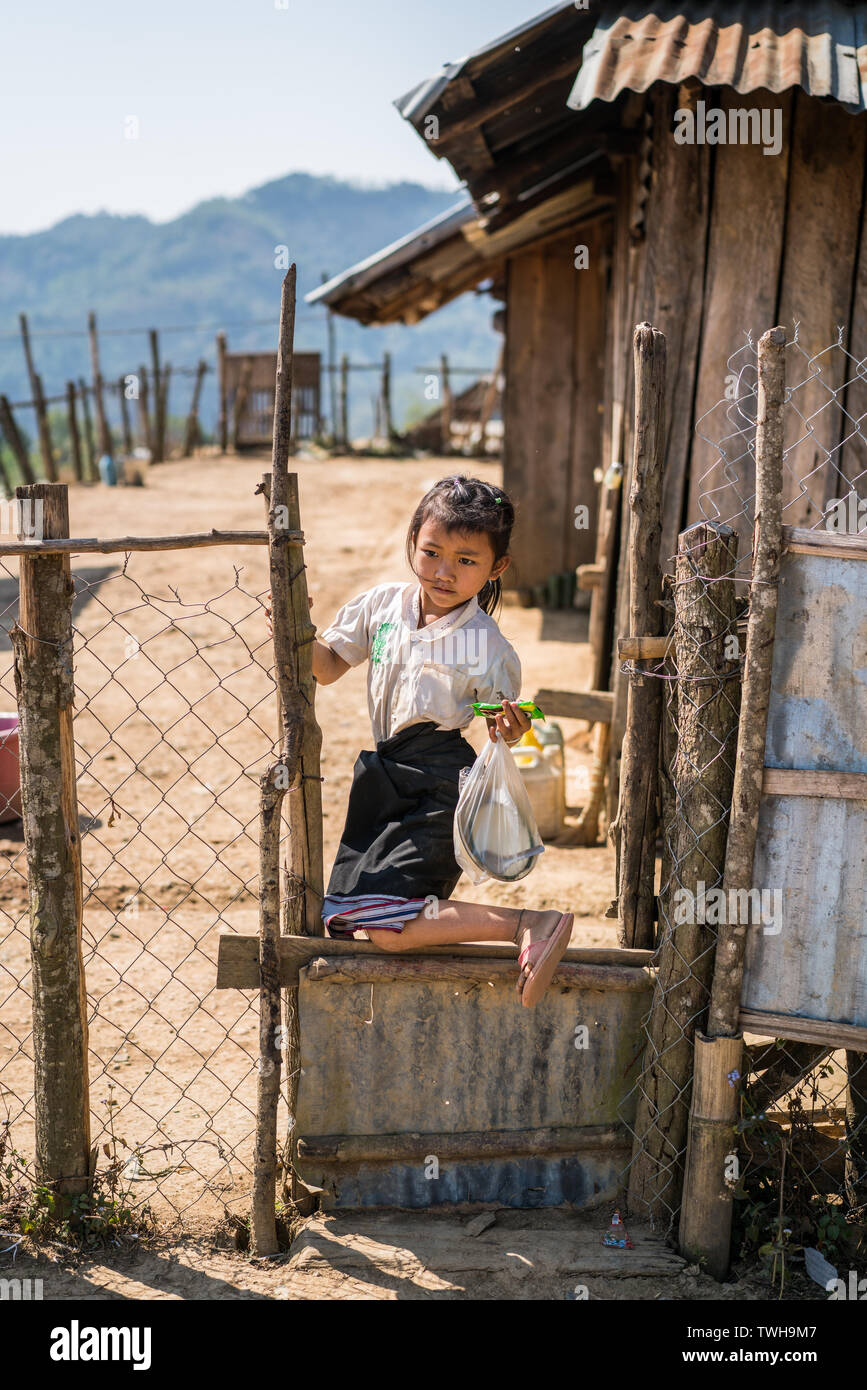 Akha people hi-res stock photography and images - Alamy