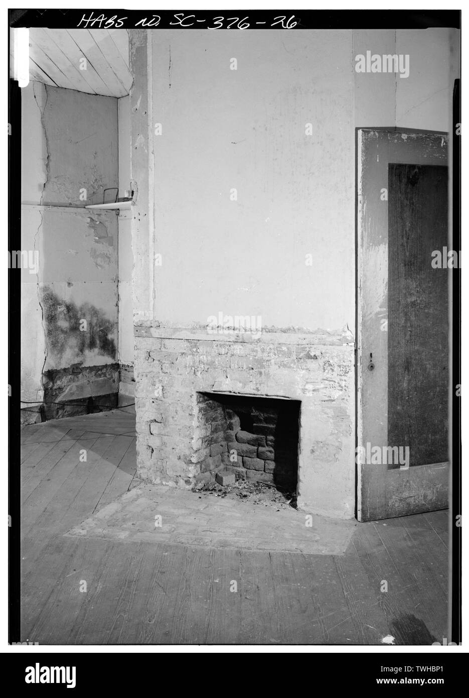 SAME VIEW AS SC-376-21, DIFFERENT ANGLE, NOTE HEARTH - Zelotes Holmes House, 619 East Main Street, Laurens, Laurens County, SC; Holmes, Zelotes; Cary, Brian, transmitter Stock Photo