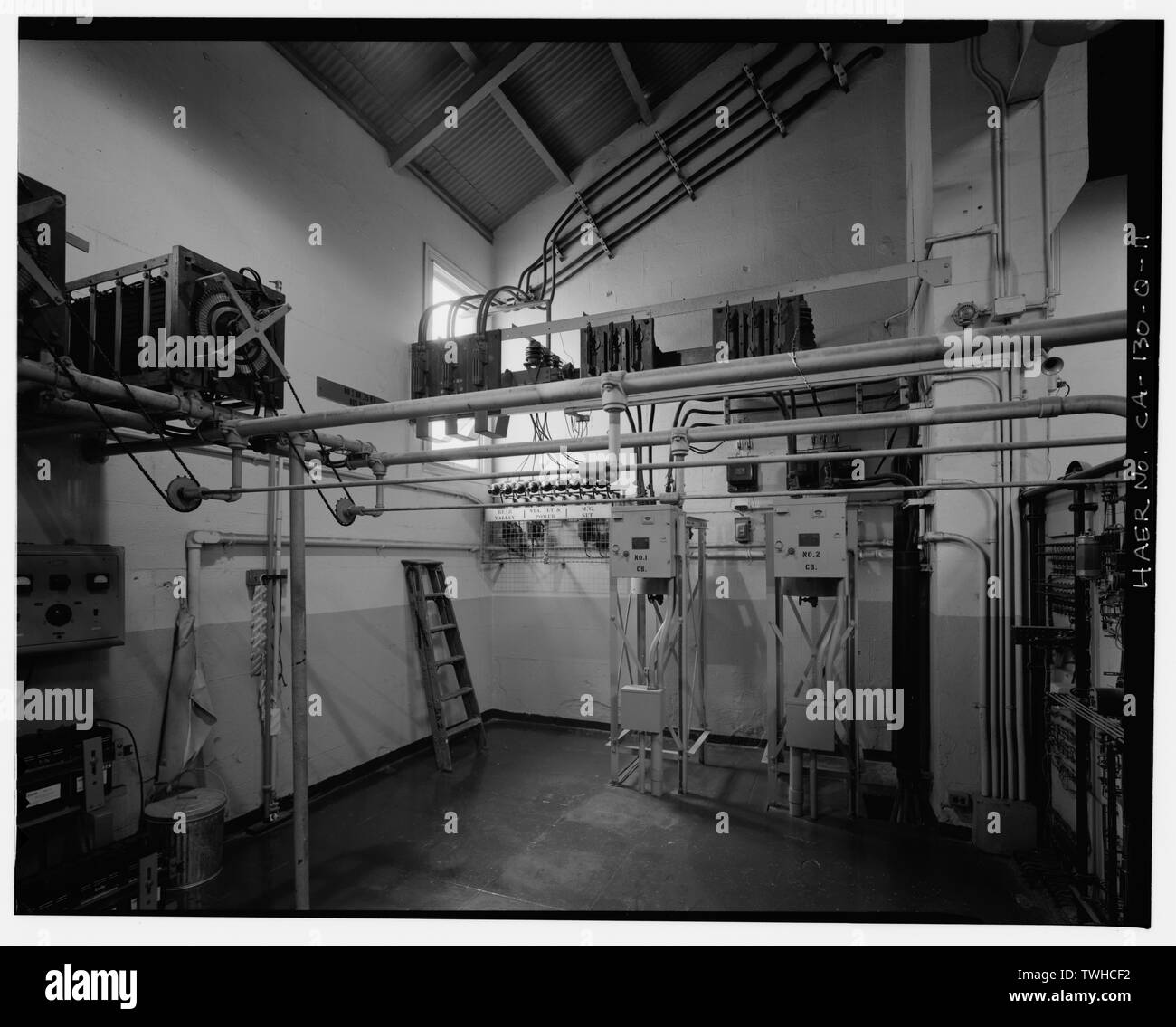 SAR2, RHEOSTAT, GENERATOR CIRCUIT BREAKER DISCONNECTS, AND BUS. VIEW