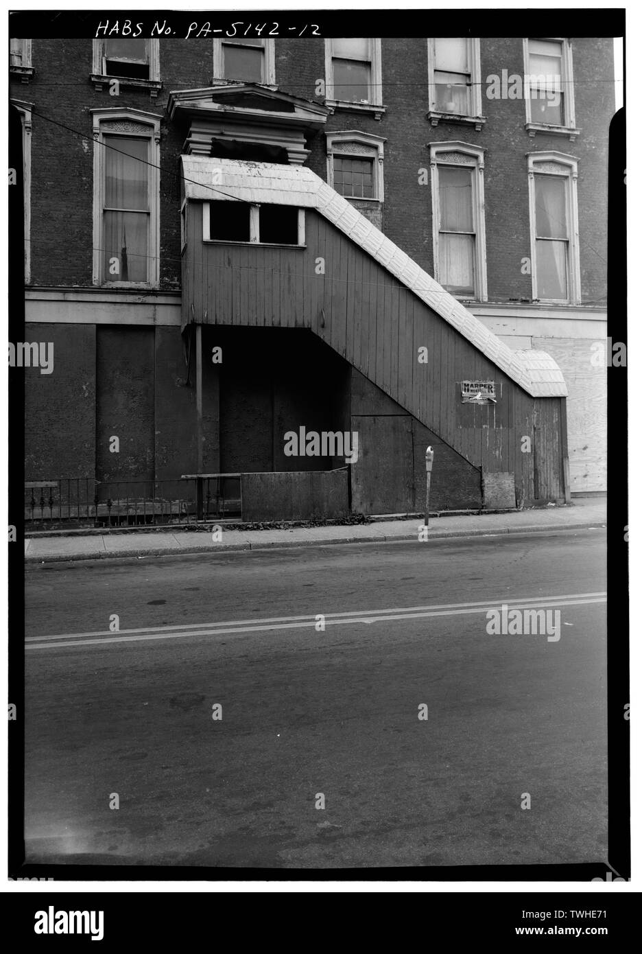 SECOND FLOOR ENTRANCE, NORTH ELEVATION Empire Stores, 501505 State
