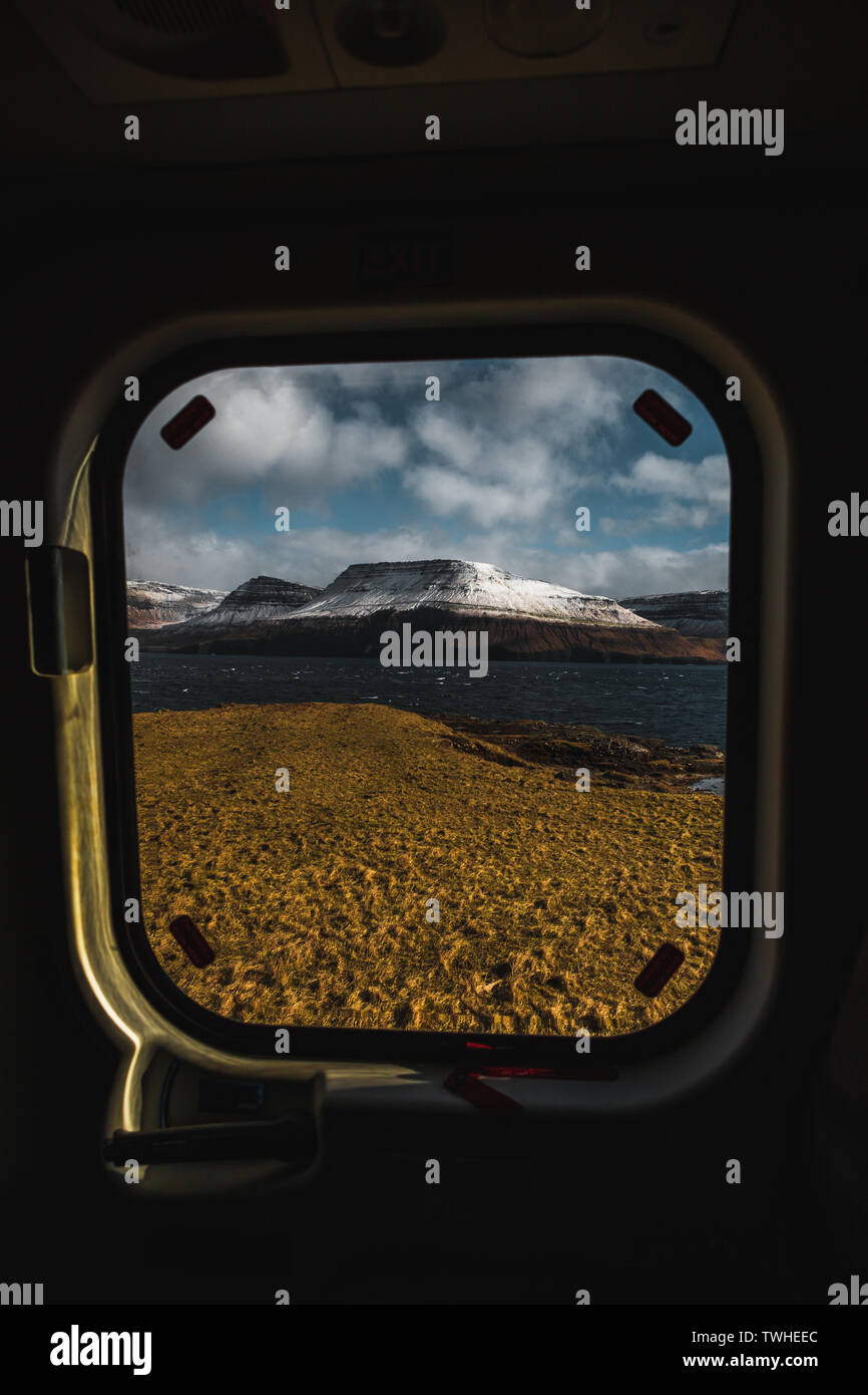Helicopter window hi-res stock photography and images - Alamy