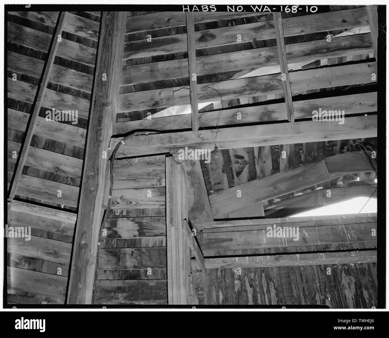 SECOND FLOOR INTERIOR, DORMER AND ROOF JOINERY, HORIZONTAL COMPOSITION - T. A. Leonard Barn, Old Moscow Highway, Pullman, Whitman County, WA; Cline, James H; Rudd, J William, project manager; Washington State University, School of Architecture, sponsor; Nys, Steven Eric, delineator; Burger, David M, delineator Stock Photo