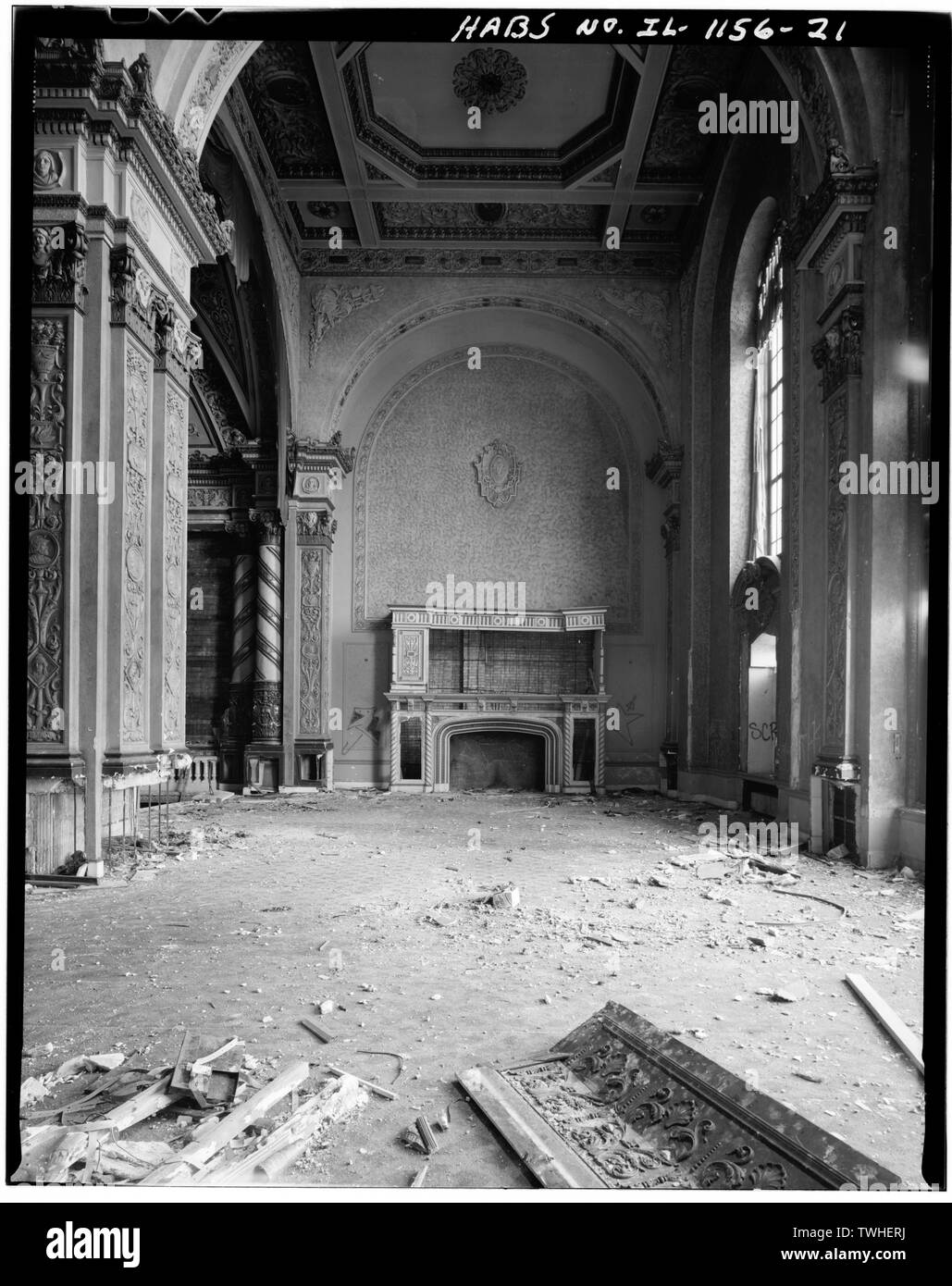 SECOND FLOOR LOBBY, WEST END. VIEW OF FIREPLACE, LOOKING SOUTH. THEATER FROM WINDOWS TO RIGHT. - Granada Theatre, 6425-6441 North Sheridan Road, Chicago, Cook County, IL; Levy and Klein; Eichenbaum, Edward E; Marks Brothers Stock Photo