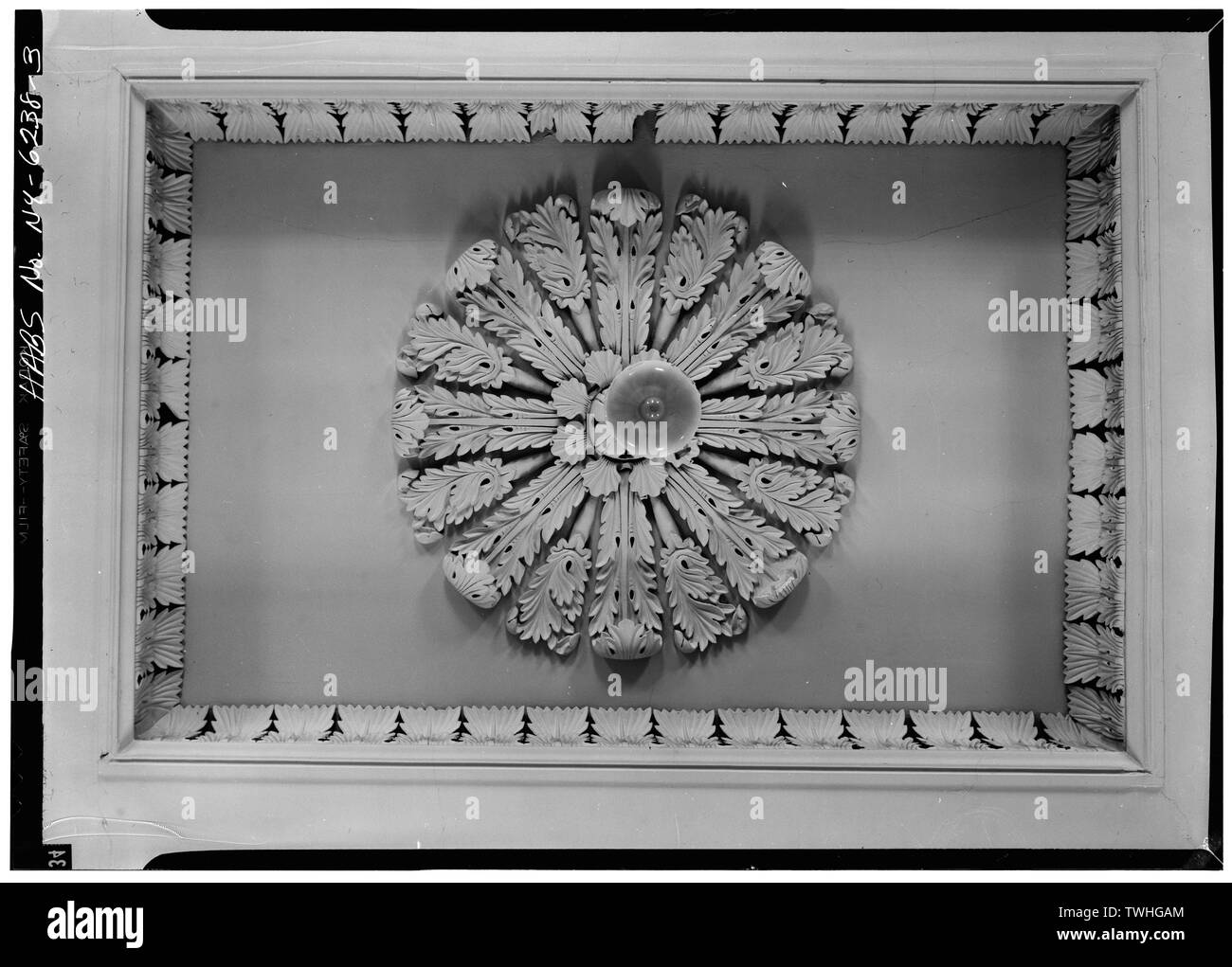 Ceiling Medallion Black And White Stock Photos Images Alamy