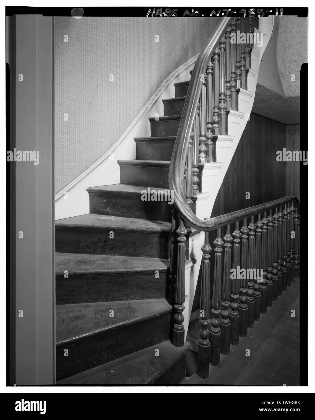 SECOND FLOOR, DETAIL OF NORTH STARIWAY TO THIRD FLOOR - Abraham S. Ackley House, 406 Cooper Street, Camden, Camden County, NJ Stock Photo