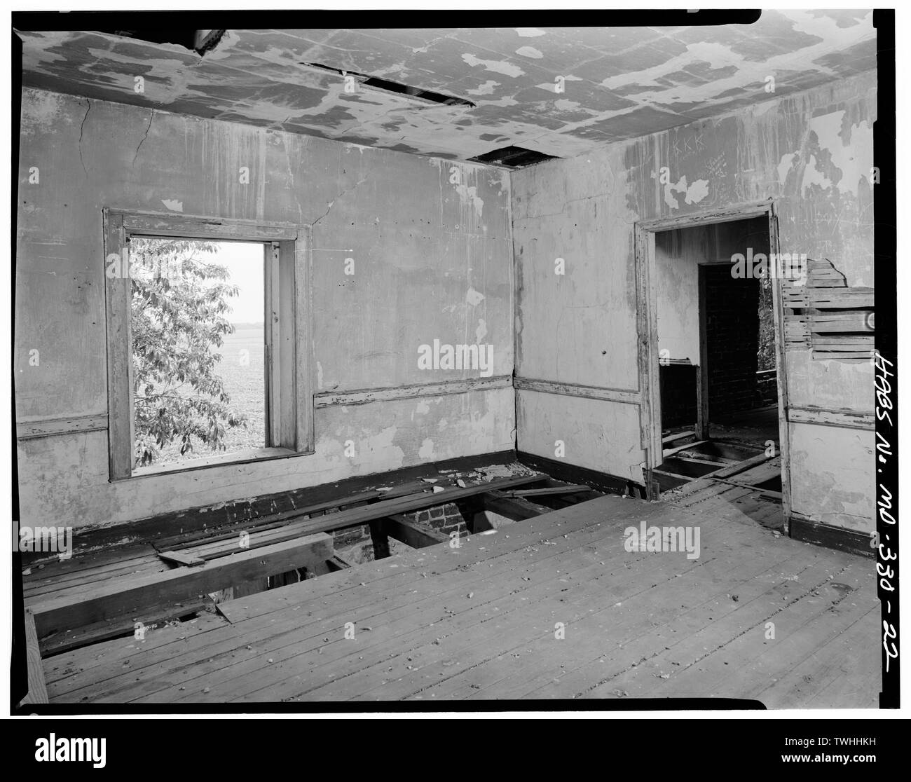 SECOND FLOOR, HALL CHAMBER, VIEW LOOKING SOUTHEAST - Genesar, State Route 611, Berlin, Worcester County, MD; Bethane, Mariani and Assoc., sponsor; Smith, Delos H, photographer; Warren, M E, photographer; Florida A and M Univ, delineator; Silverman, Eleni, historian Stock Photo
