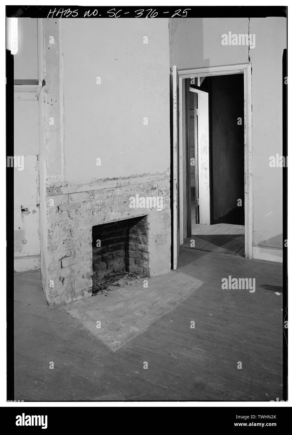 SECOND, FLOOR, NEST ROOM, NORTH WALL FIREPLACE - Zelotes Holmes House, 619 East Main Street, Laurens, Laurens County, SC; Holmes, Zelotes; Cary, Brian, transmitter Stock Photo