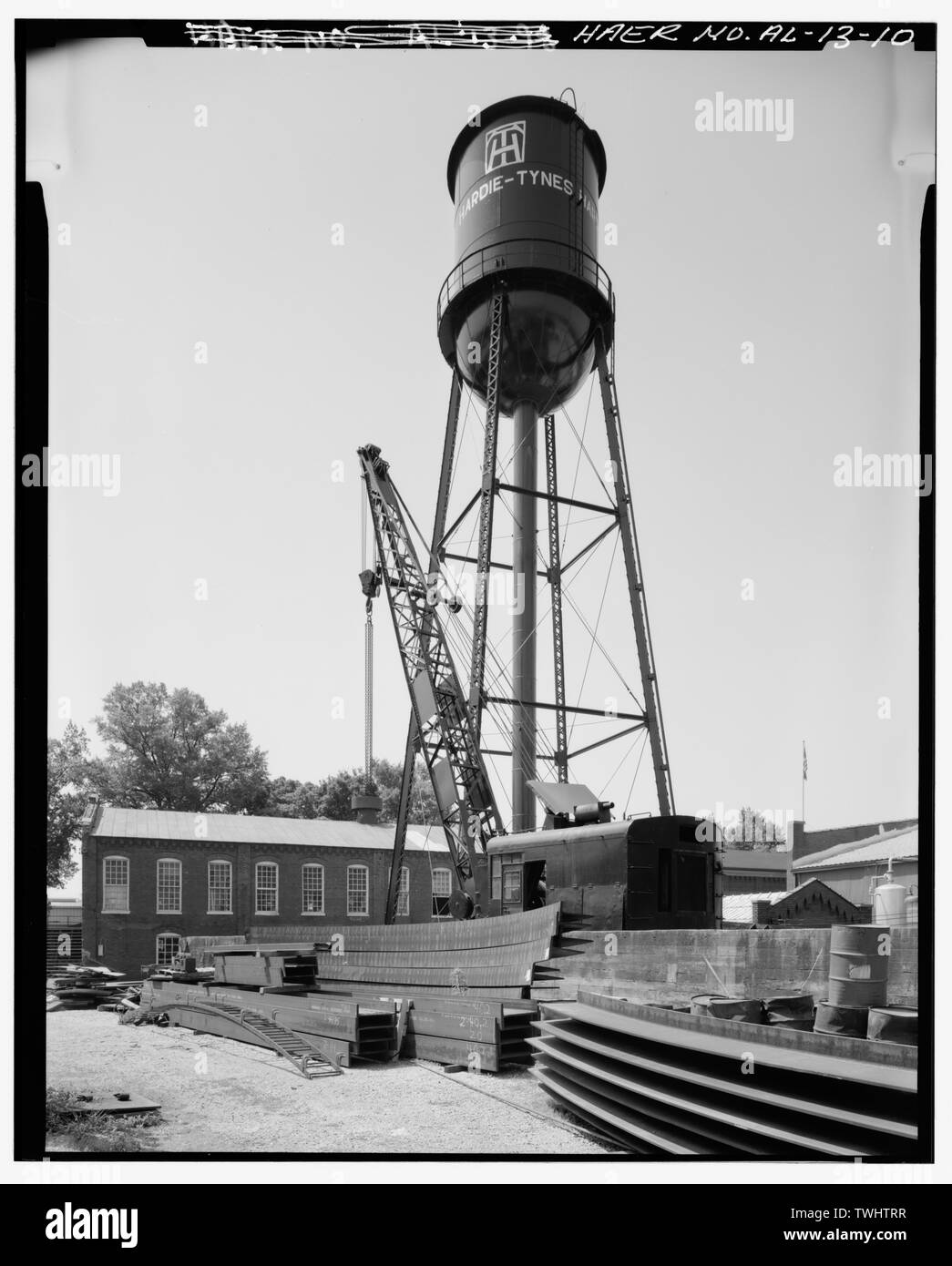 SHOP YARD, EXTERIOR NORTH. HardieTynes Manufacturing Company, 800 Twentyeighth Street, North