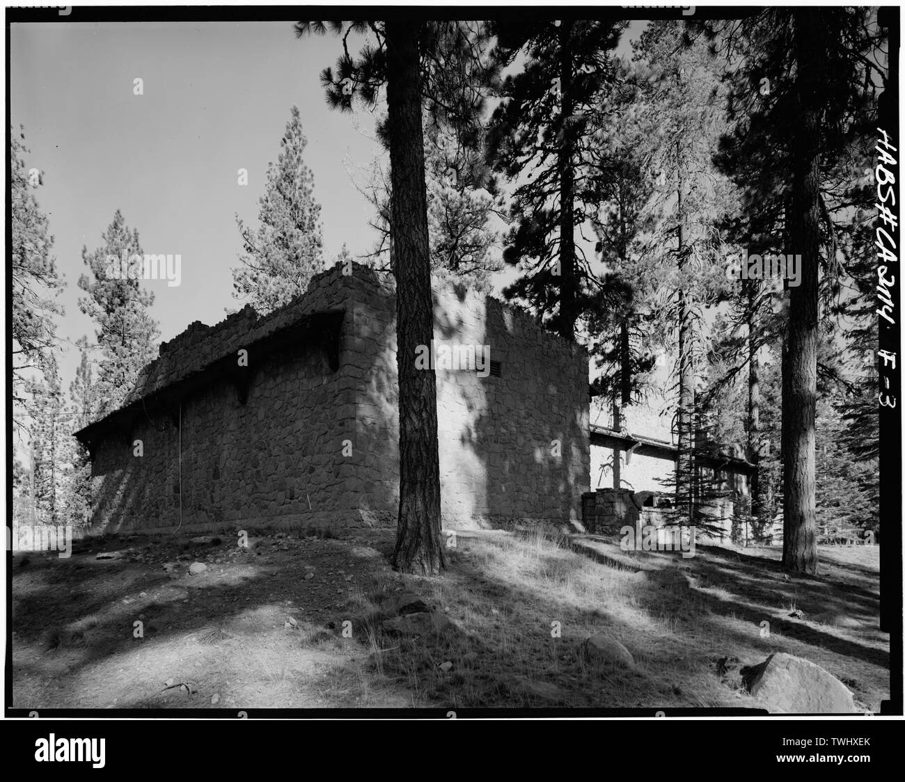 SIDE VIEW Lassen Volcanic National Park, Loomis Museum, Mineral