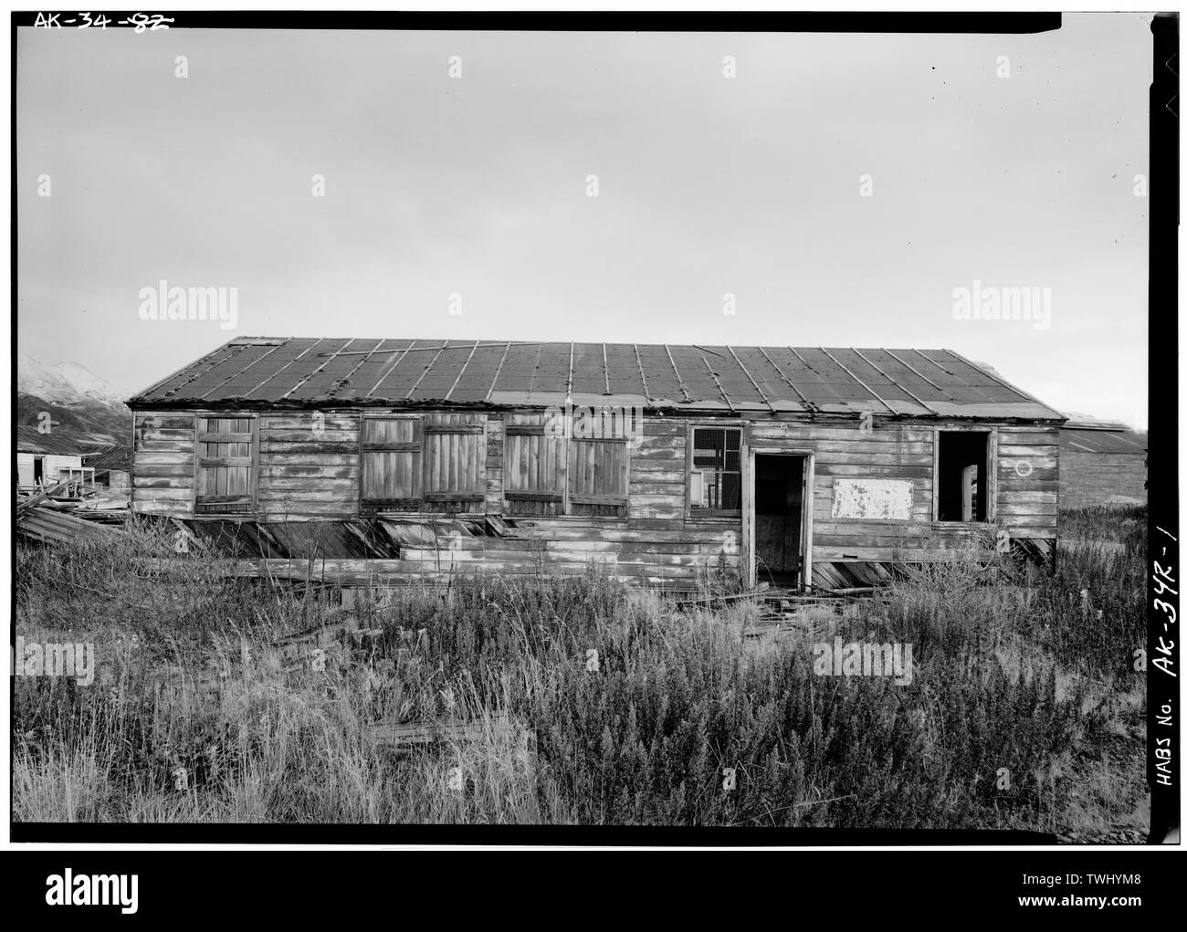SIDE, LOOKING SOUTH Naval Operating Base Dutch Harbor and Fort Mears
