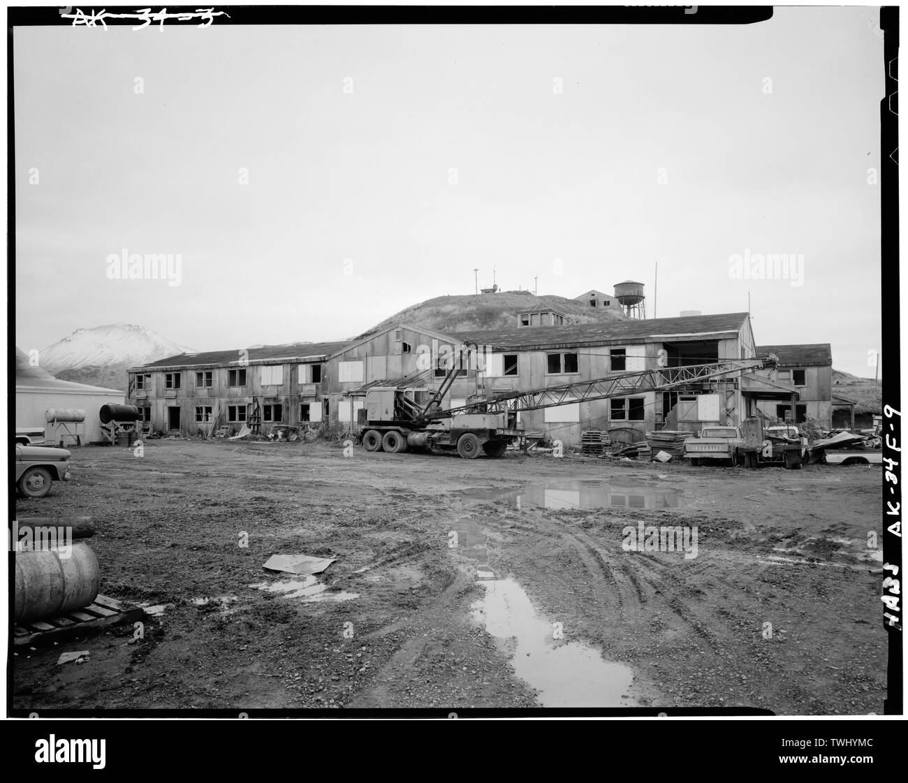 SIDE, LOOKING SOUTH Naval Operating Base Dutch Harbor and Fort Mears