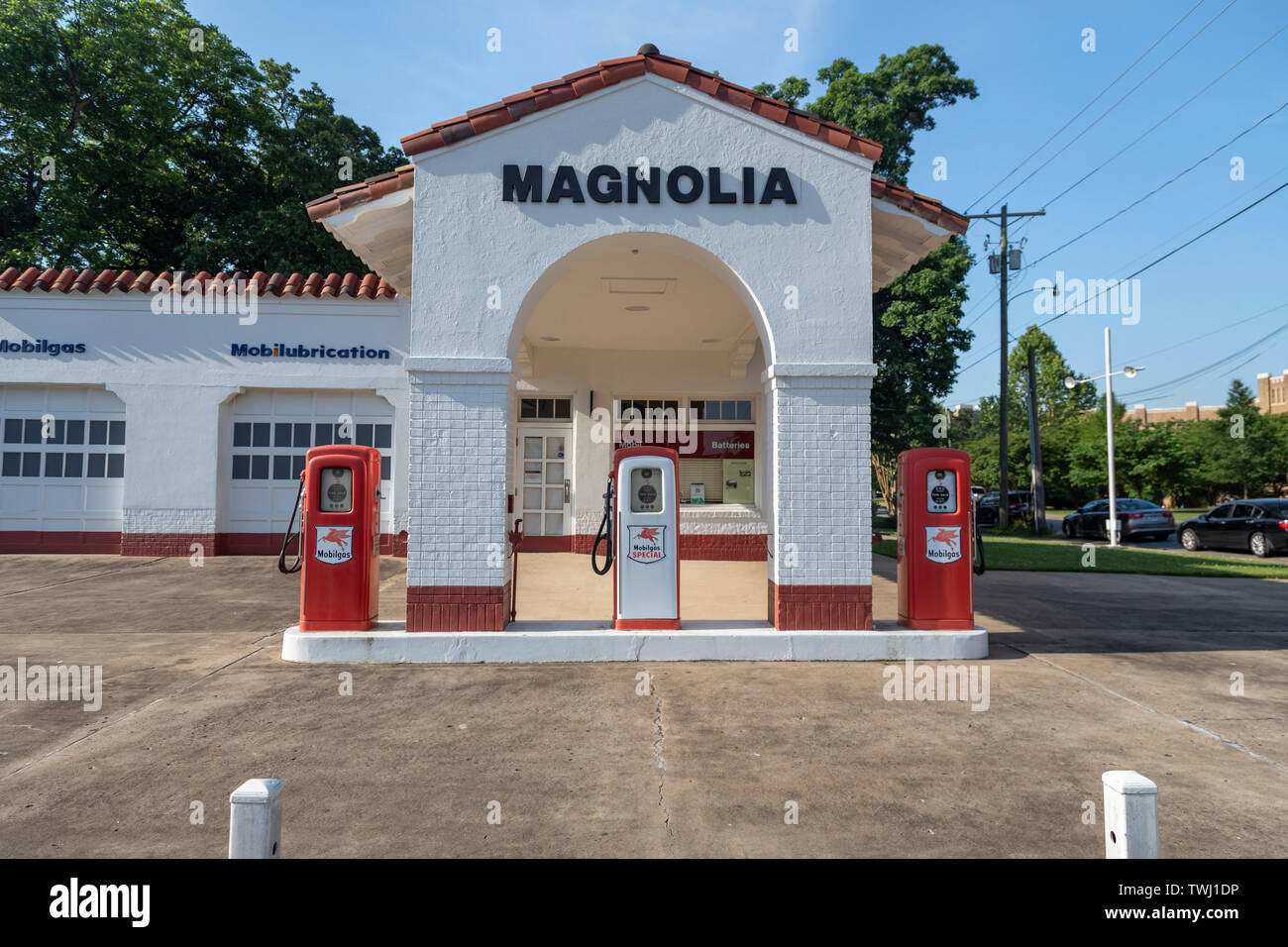 Little Rock, Arkansas - An old Mobil gas station serves as the National Park Serivce's education center at Little Rock Central High School National Hi Stock Photo