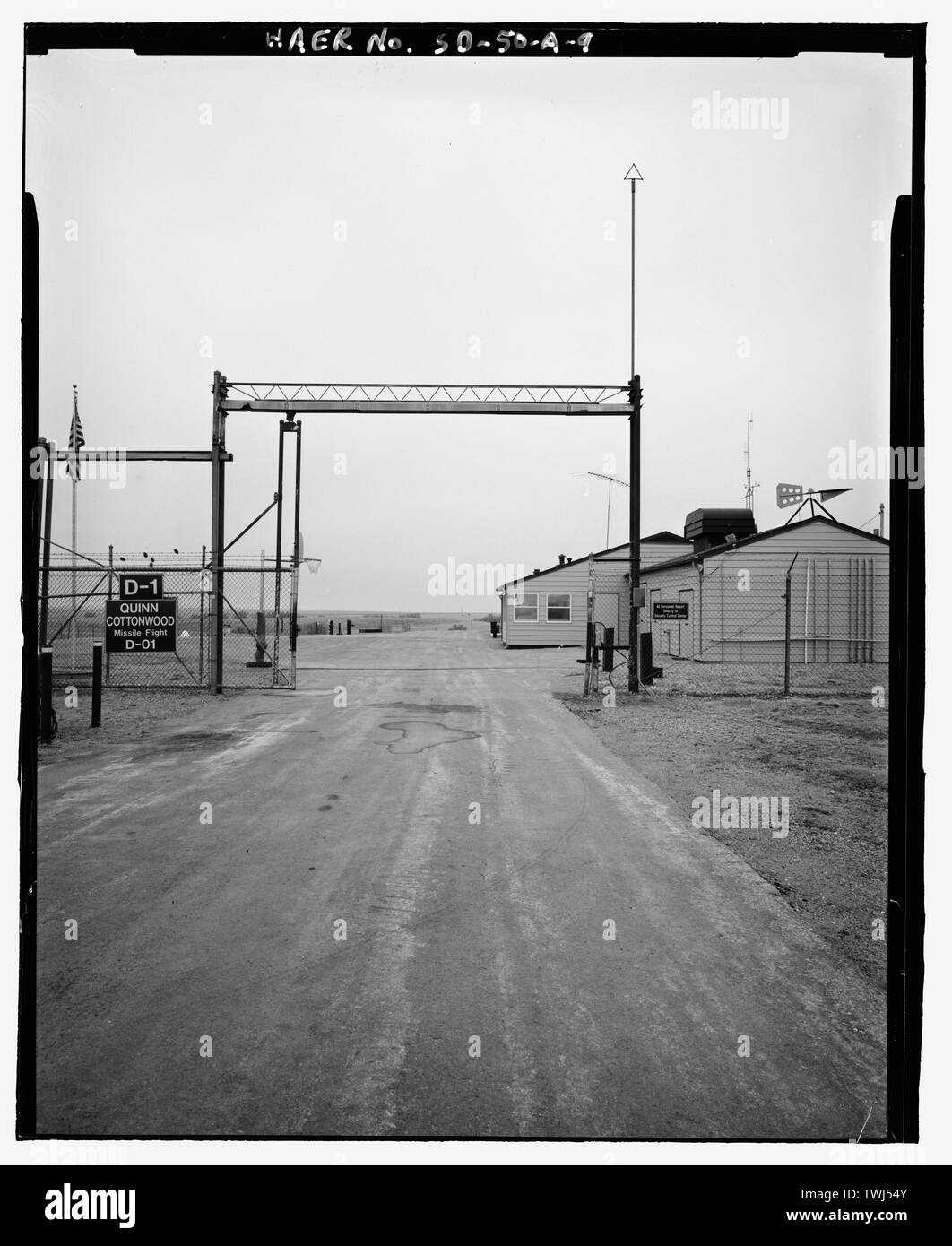 Security gate open, looking west - Ellsworth Air Force Base, Delta Flight, Launch Control Facility, County Road CS23A, North of Exit 127, Interior, Jackson County, SD; Hess, Roise and Company, contractor; Wegman-French, Lysa, transmitter; Lyon, Robert, photographer; Lauber, John F, historian Stock Photo