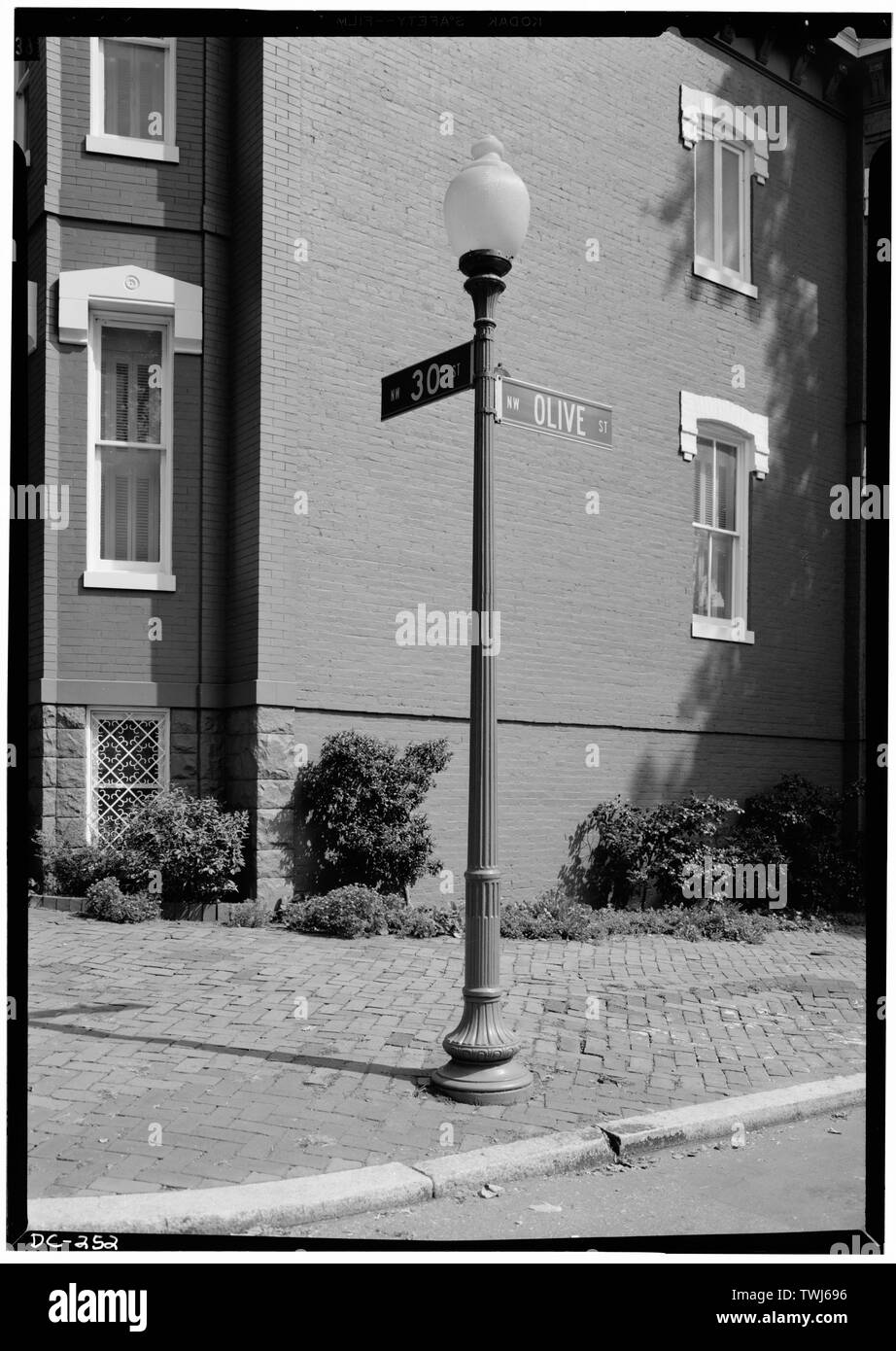 September 1969 STREET LAMP AT 30th AND OLIVE STREETS - Georgetown Street Furniture, Georgetown Vicinity, Washington, District of Columbia, DC Stock Photo