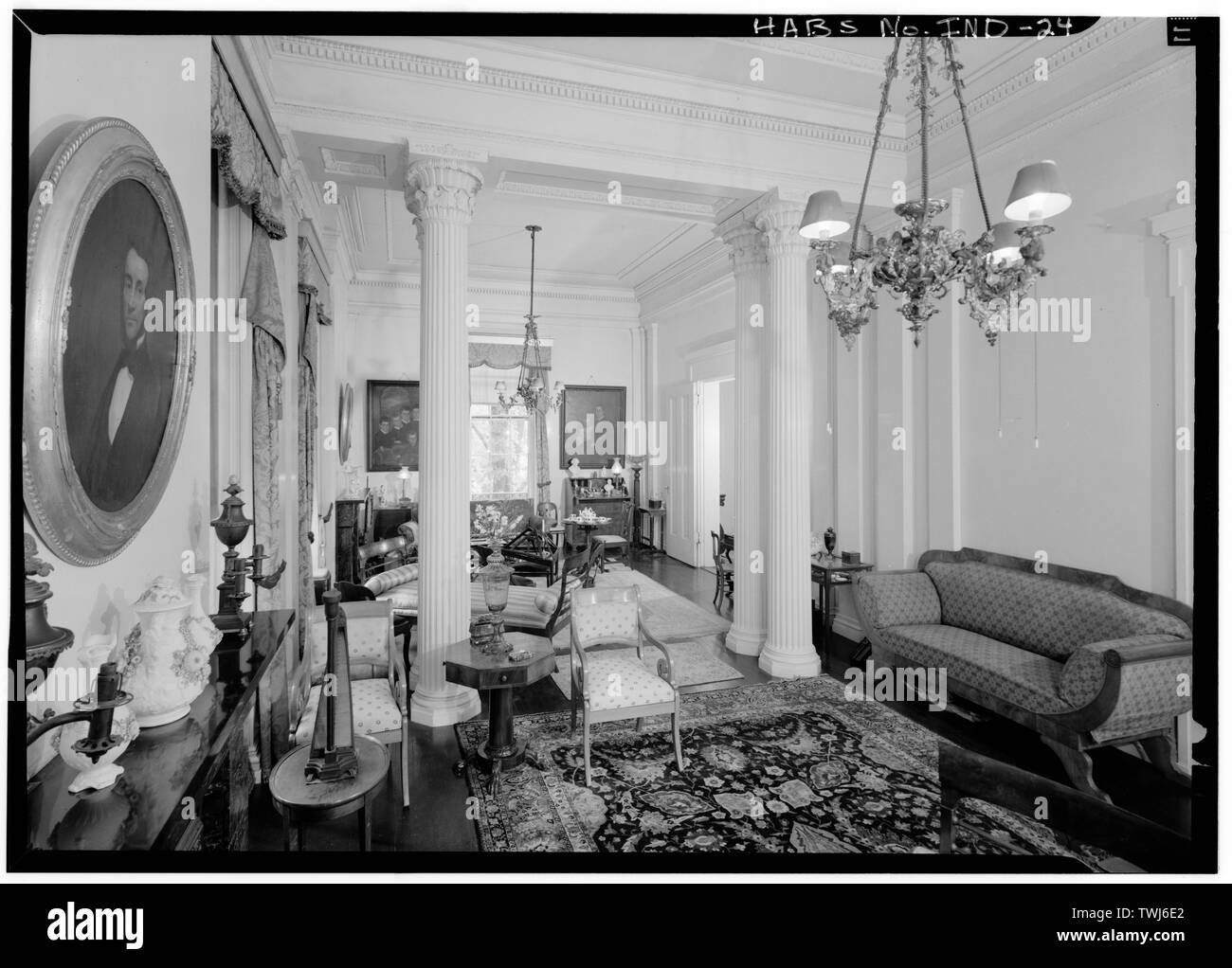 September 1971 GENERAL VIEW OF EAST DRAWING ROOMS, FIRST FLOOR FROM SOUTHEAST - Captain Charles L. Shrewsbury House, 301 West First Street (High and Poplar Streets), Madison, Jefferson County, IN; Shrewsbury, Charles Lewis; Costigan, Francis J; Jandoli, Liz, transmitter; RATIO Architects, Inc., consultant; Historic Madison Inc., sponsor; Ross, Benjamin L, architect; Boyce, Kenneth M, landscape architect; Kroll, David, project manager Stock Photo