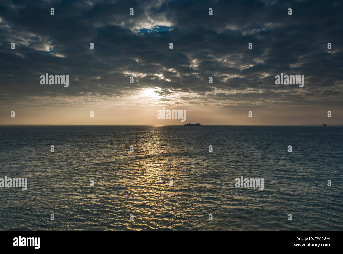 A cruise ship Stock Photo - Alamy