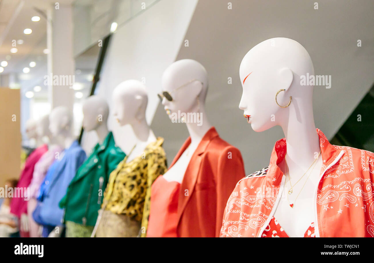 Mannequin clothing store hires stock photography and images Alamy
