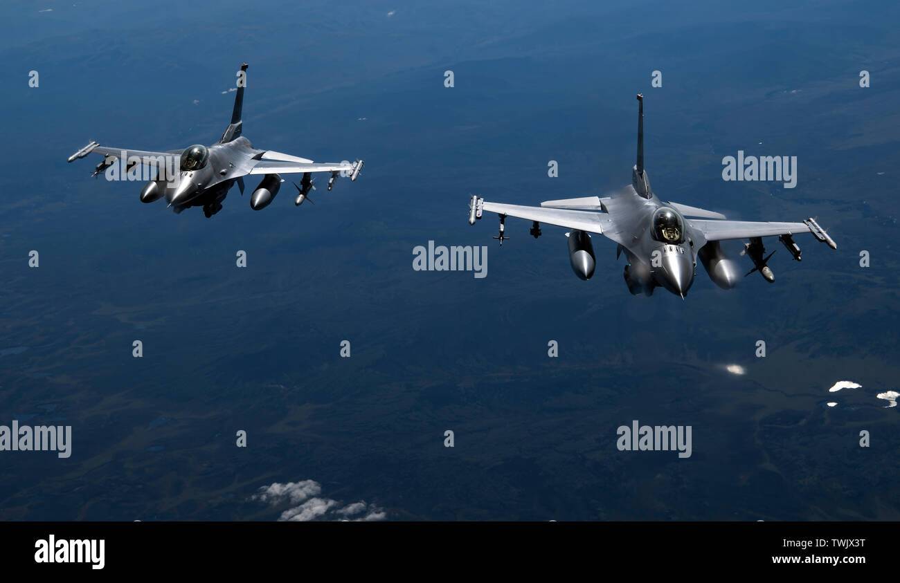 Two U.S. Air Force F-16 Fighting Falcon pilots from the 13th Fighter ...